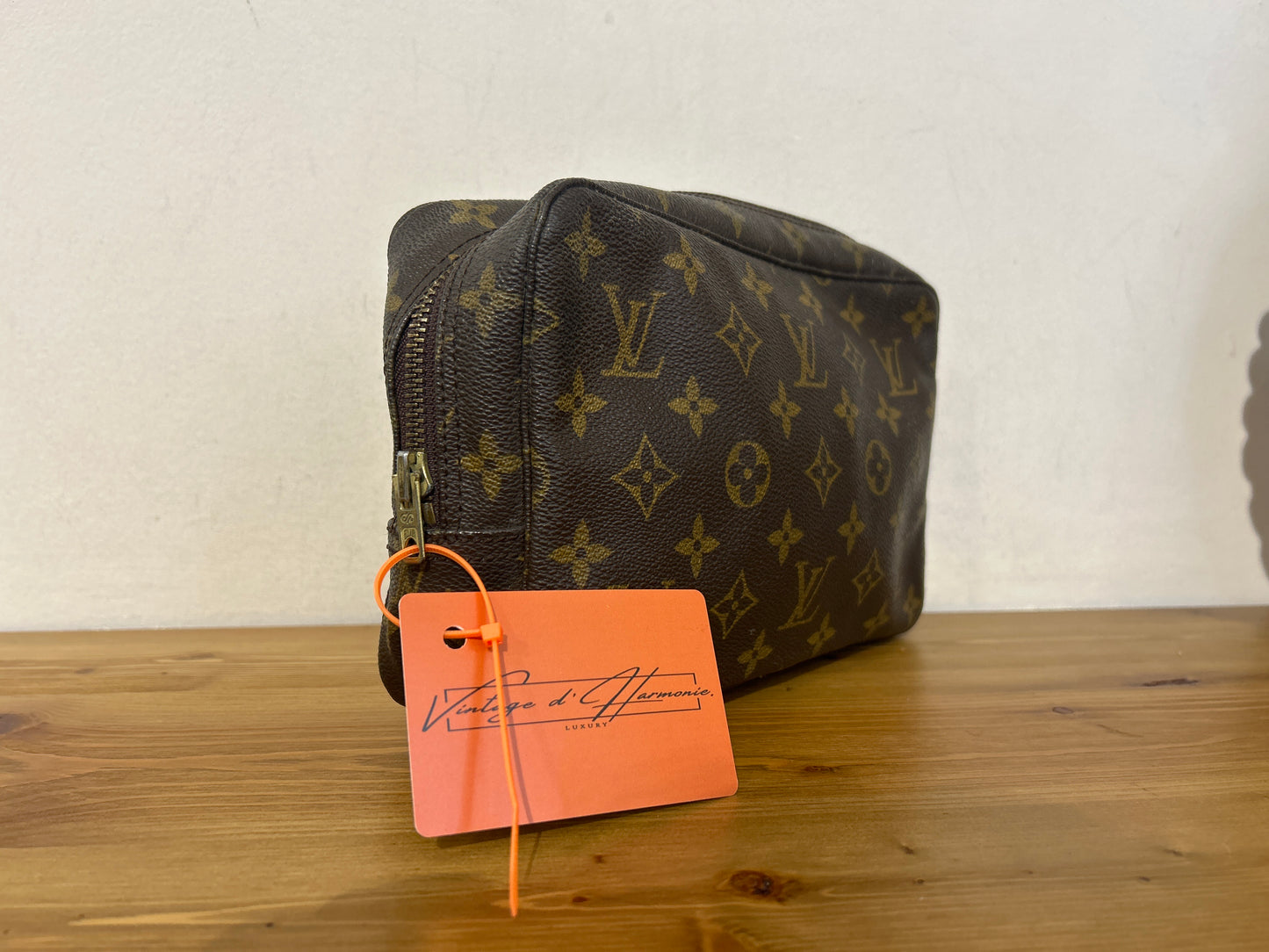 Louis Vuitton Trousse 23