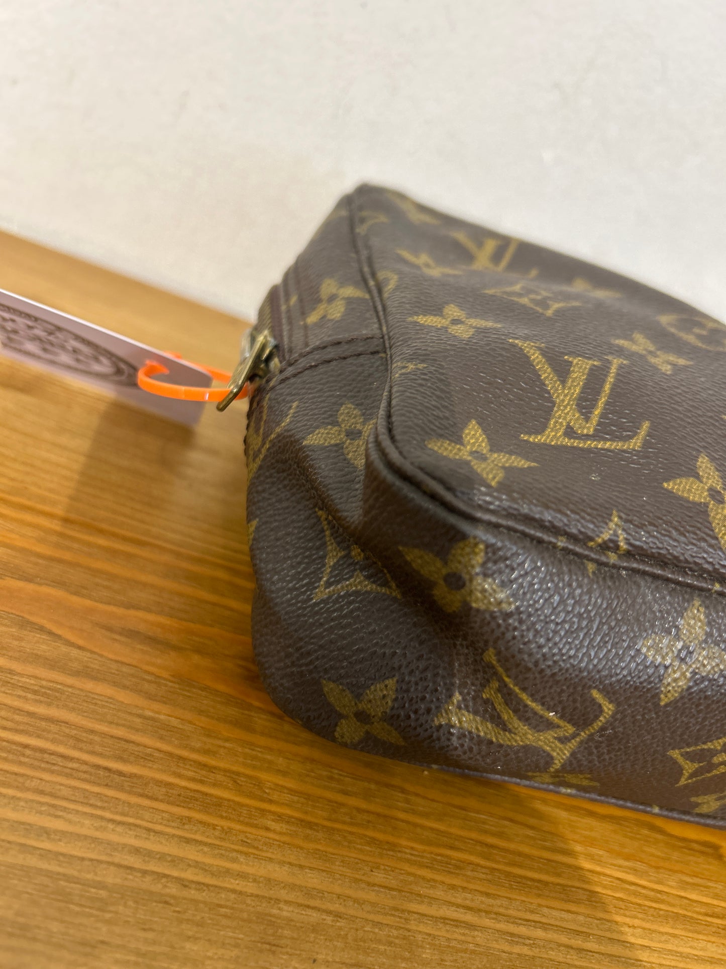 Louis Vuitton Trousse 23