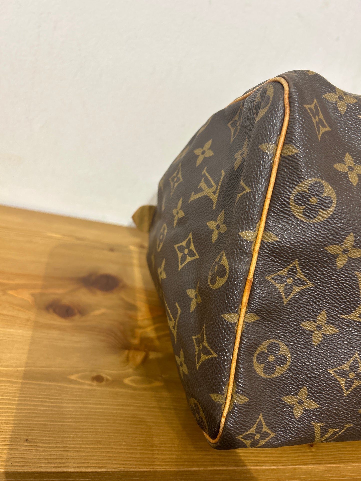 Louis Vuitton Speedy 35