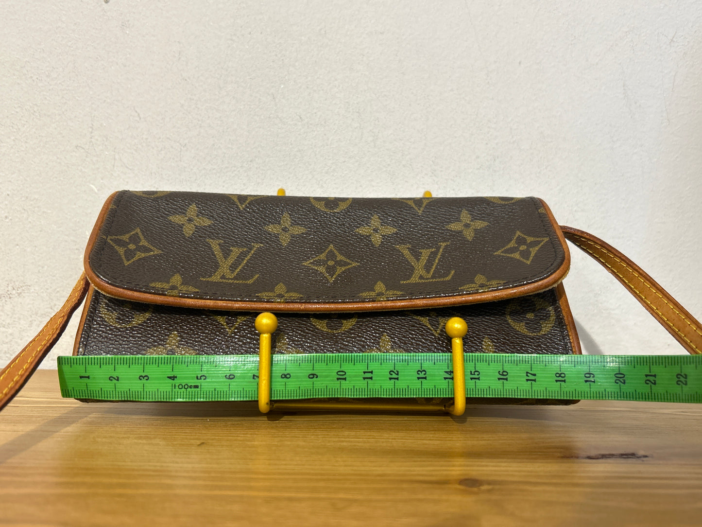 Louis Vuitton Pochette Twin