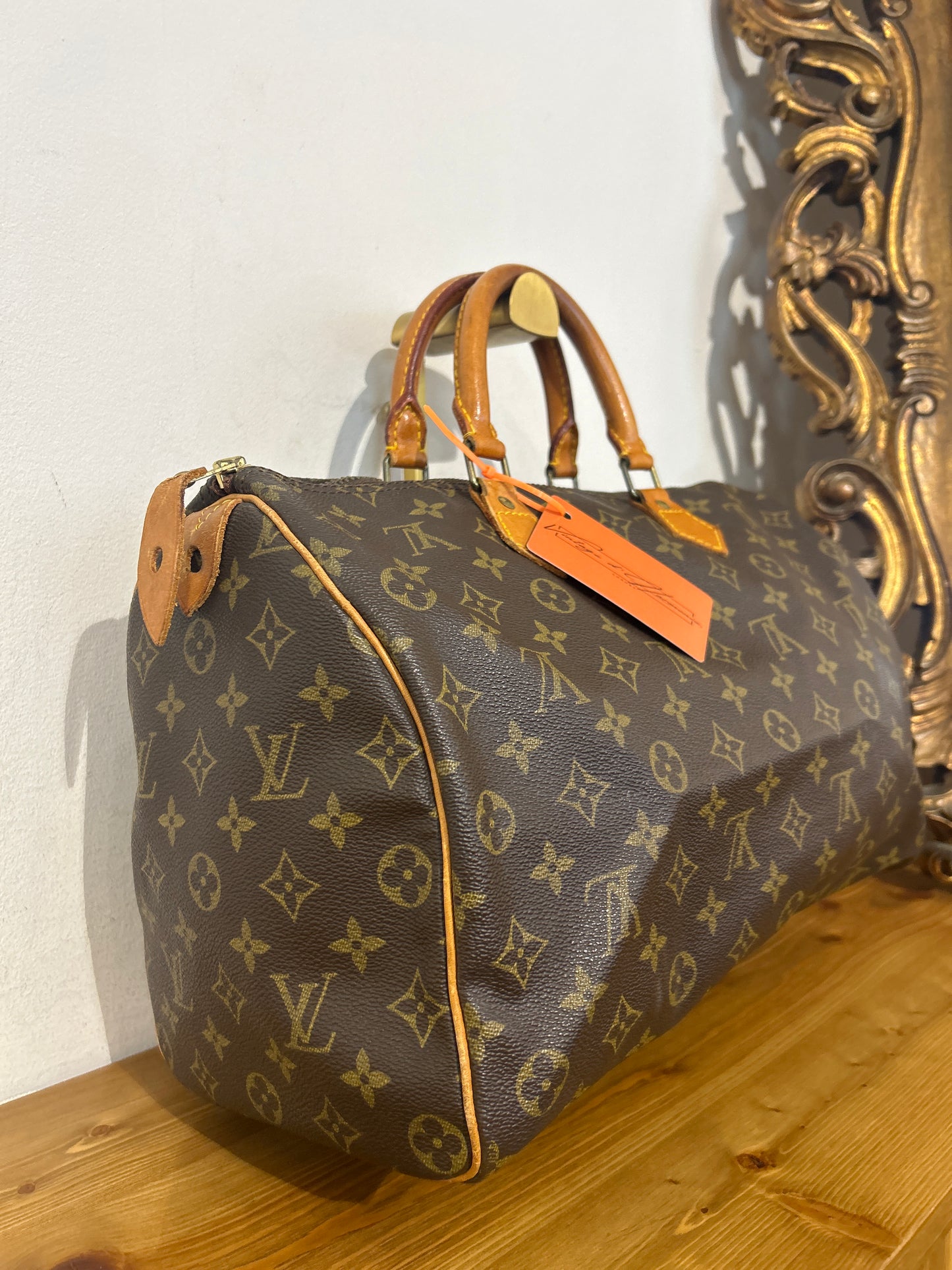 Louis Vuitton Speedy 35