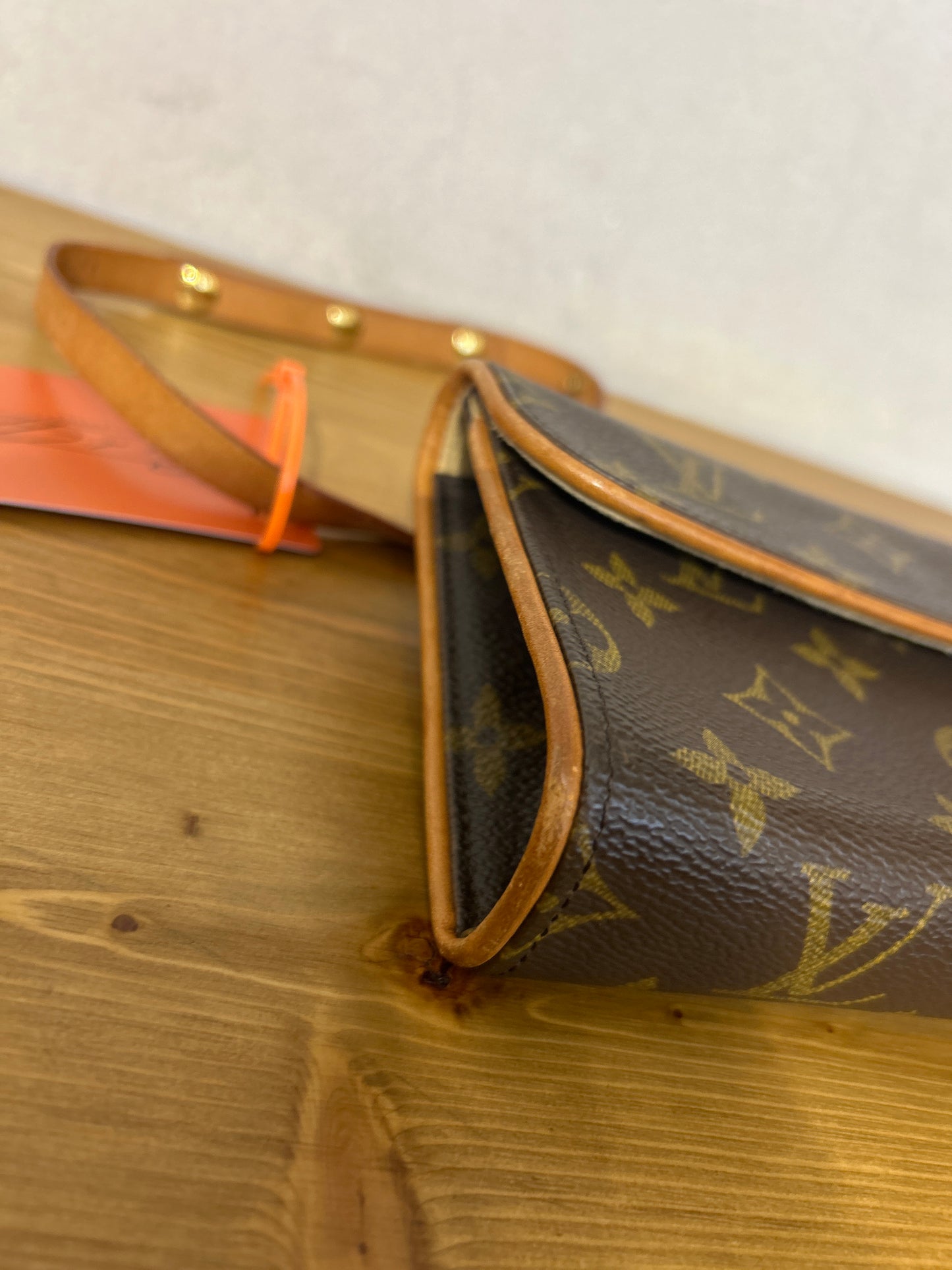 Louis Vuitton Pochette Florentine