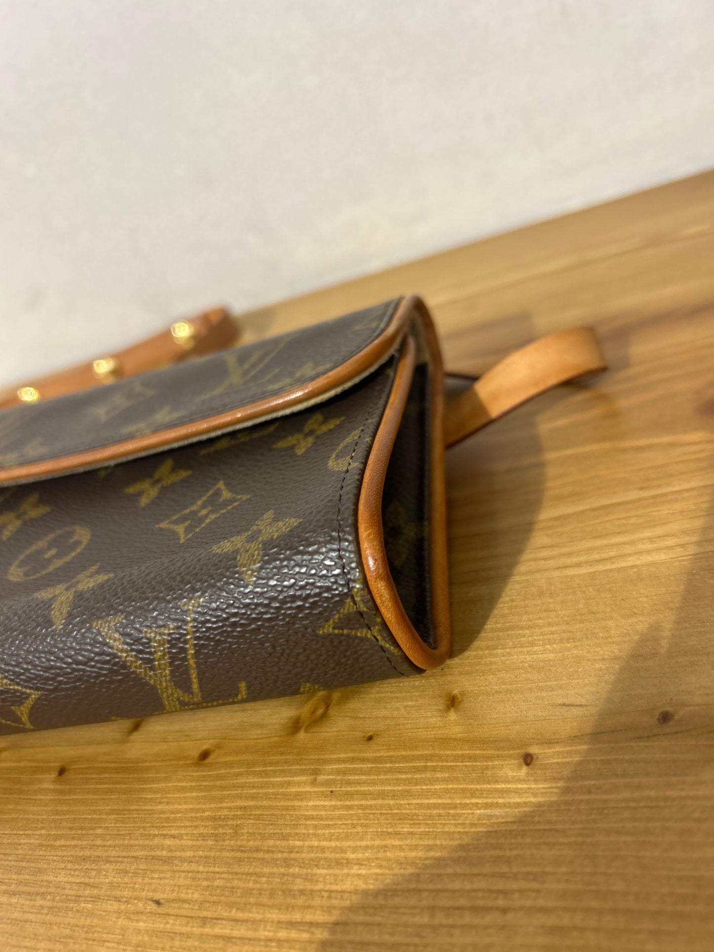 Louis Vuitton Pochette Florentine