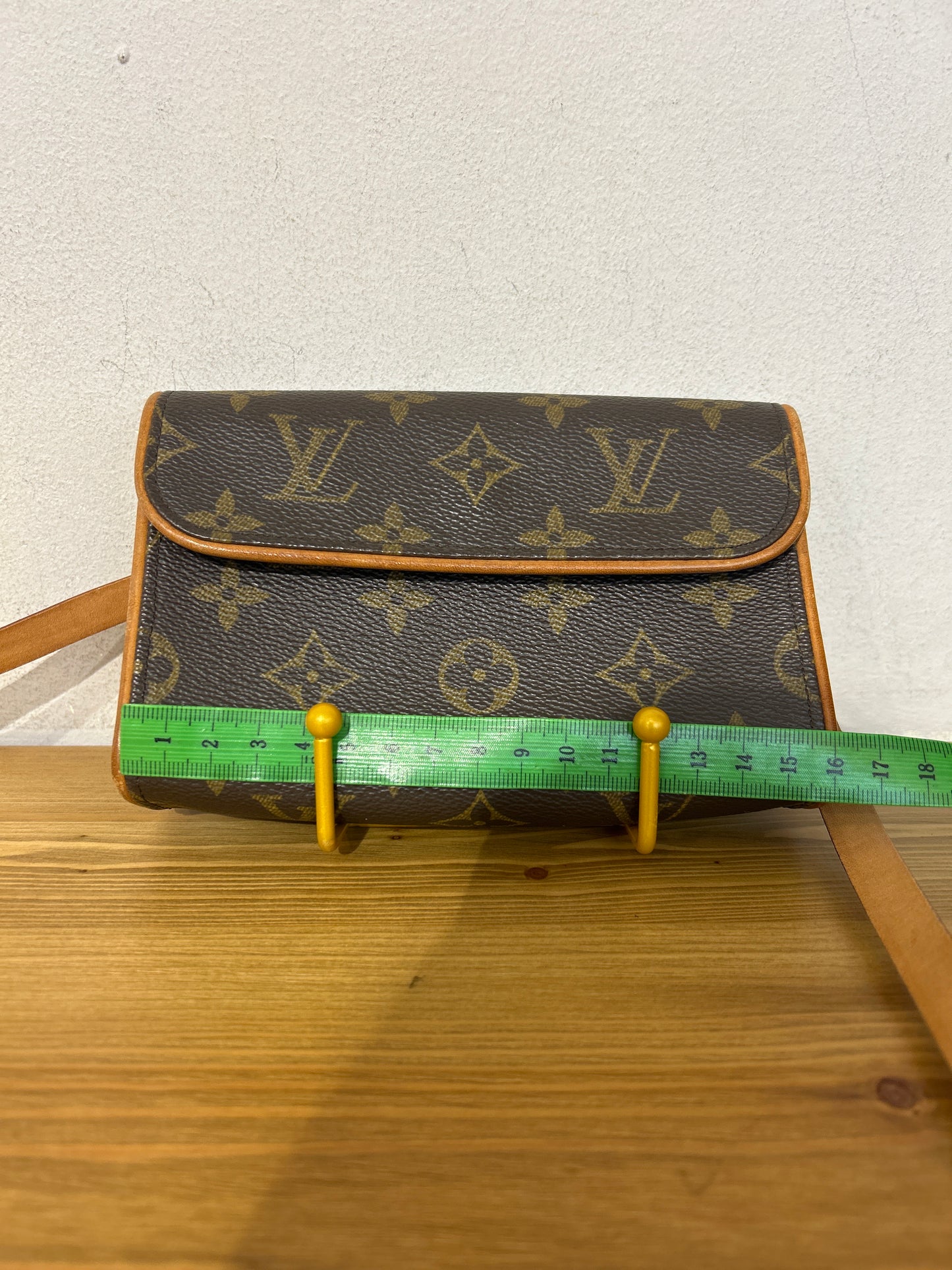 Louis Vuitton Pochette Florentine