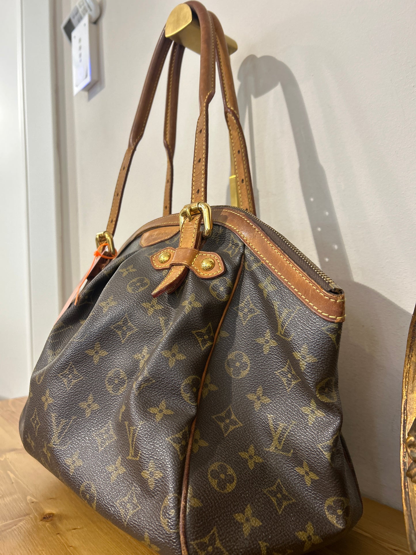 Louis Vuitton Tivoli GM