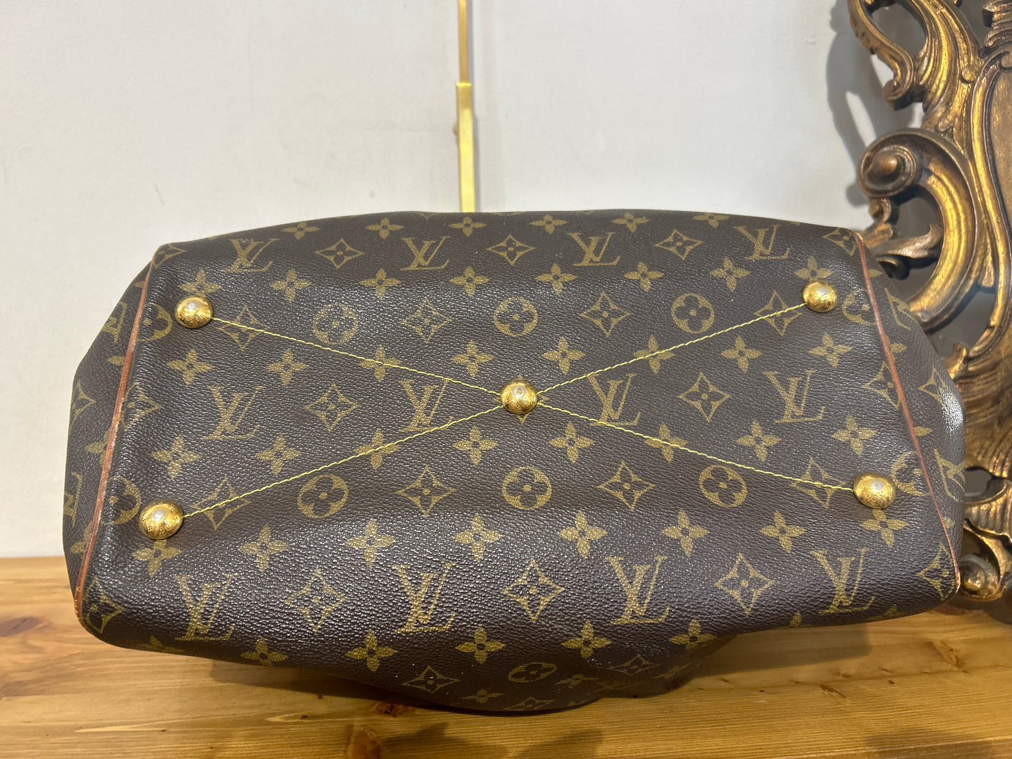 Louis Vuitton Tivoli GM