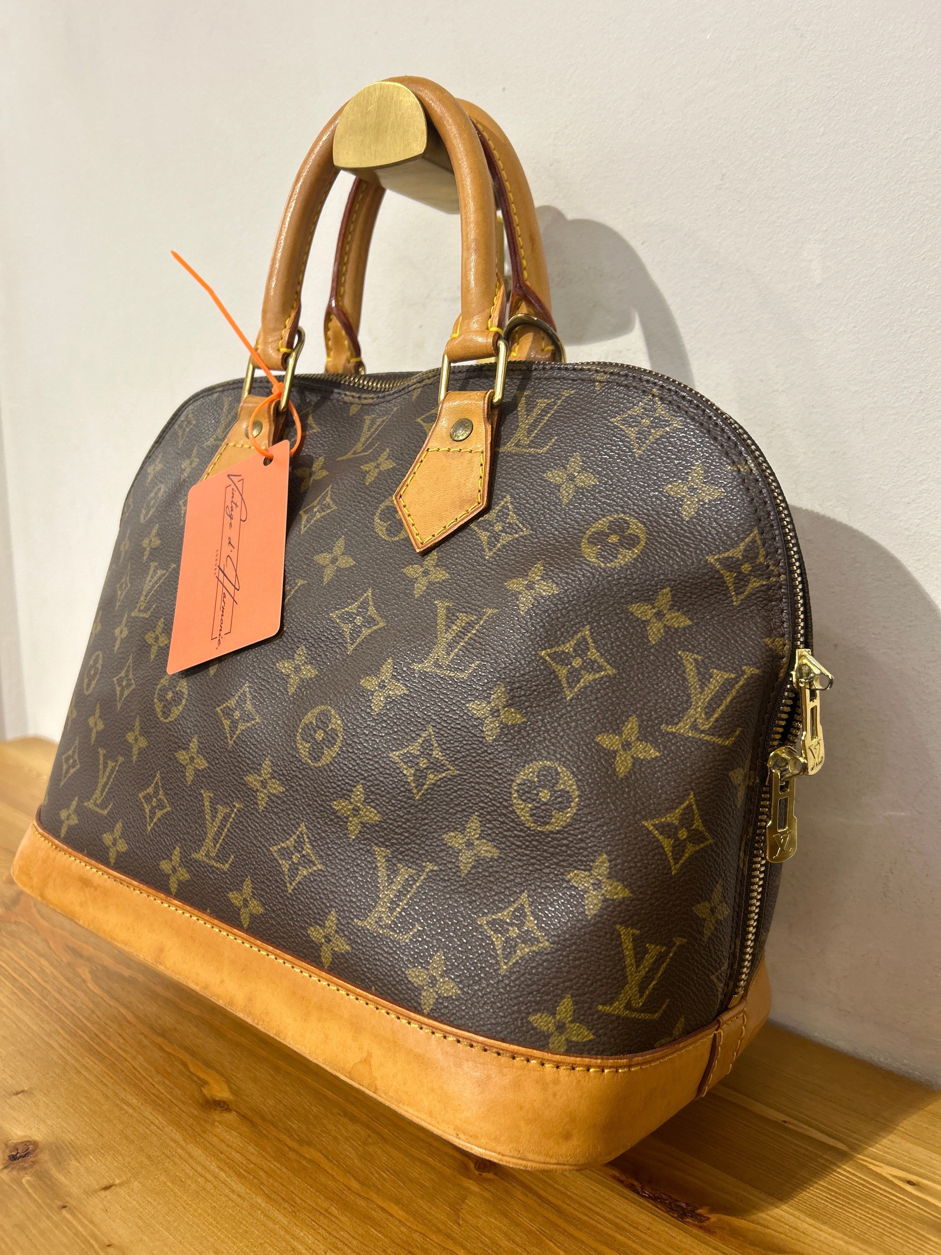 Louis Vuitton Alma
