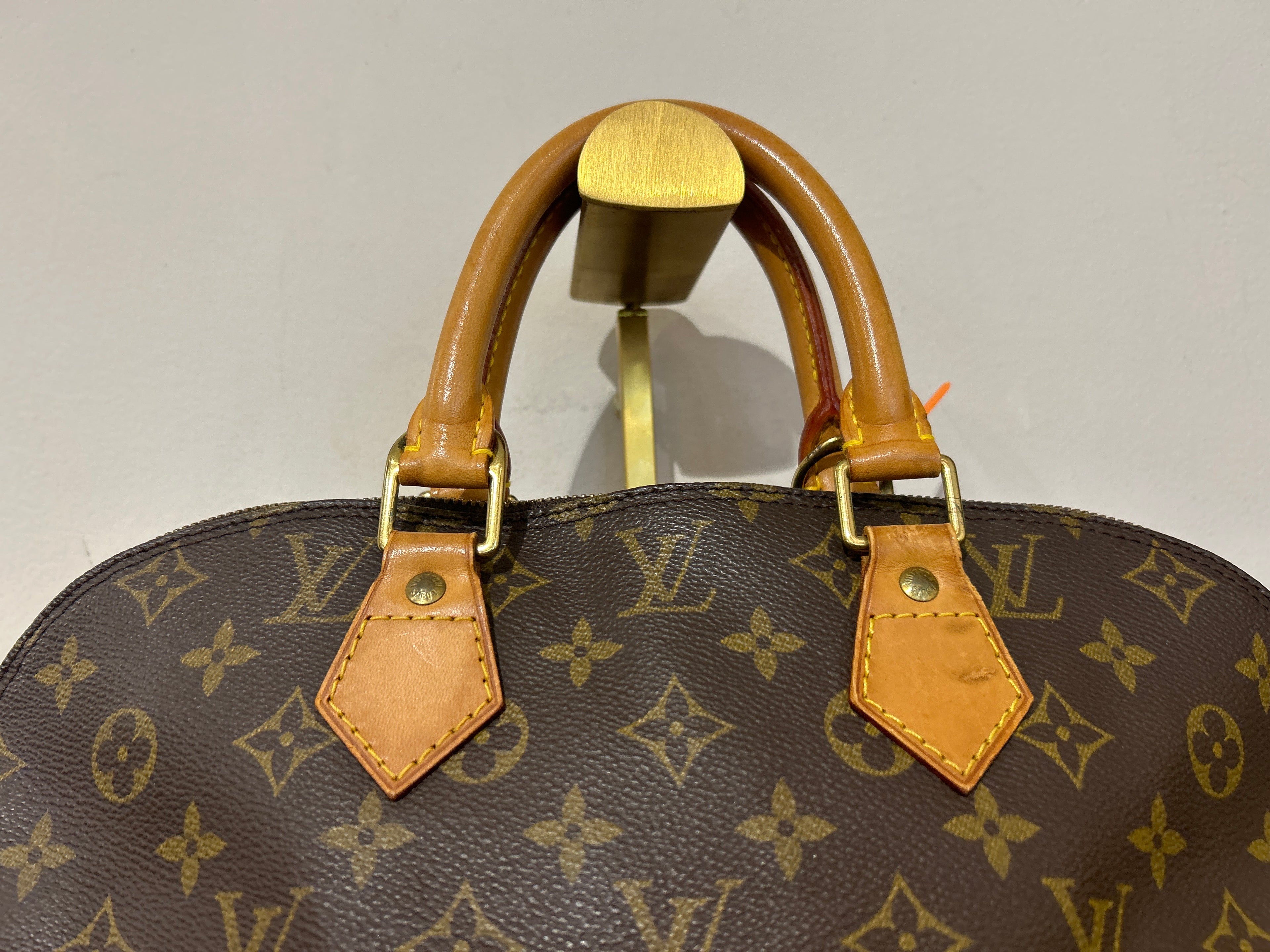 Louis Vuitton Alma