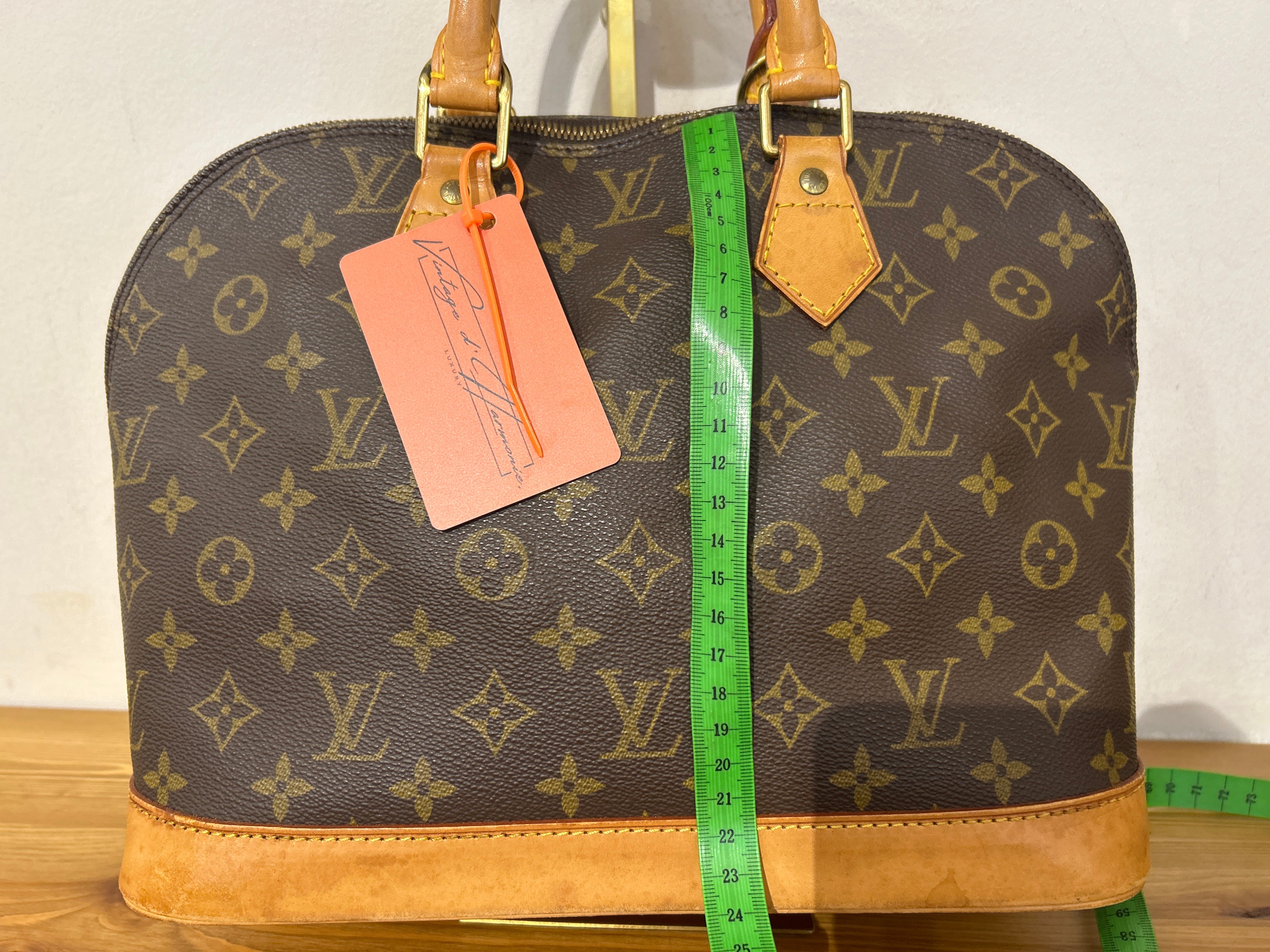 Louis Vuitton Alma