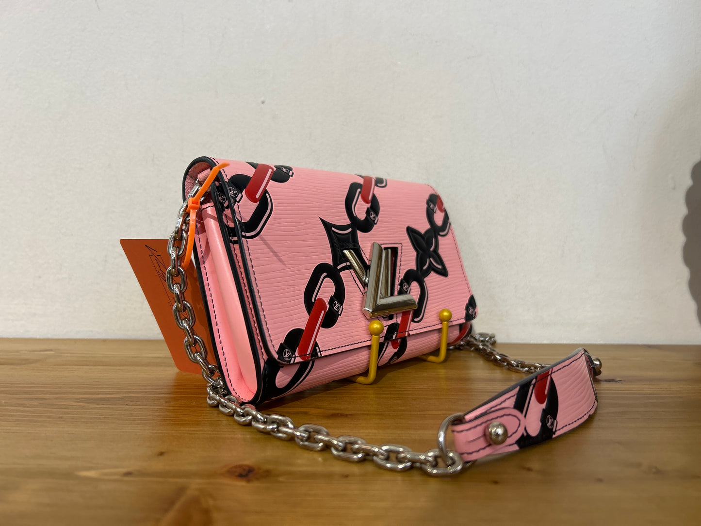 Louis Vuitton Twist Epi LIMITED