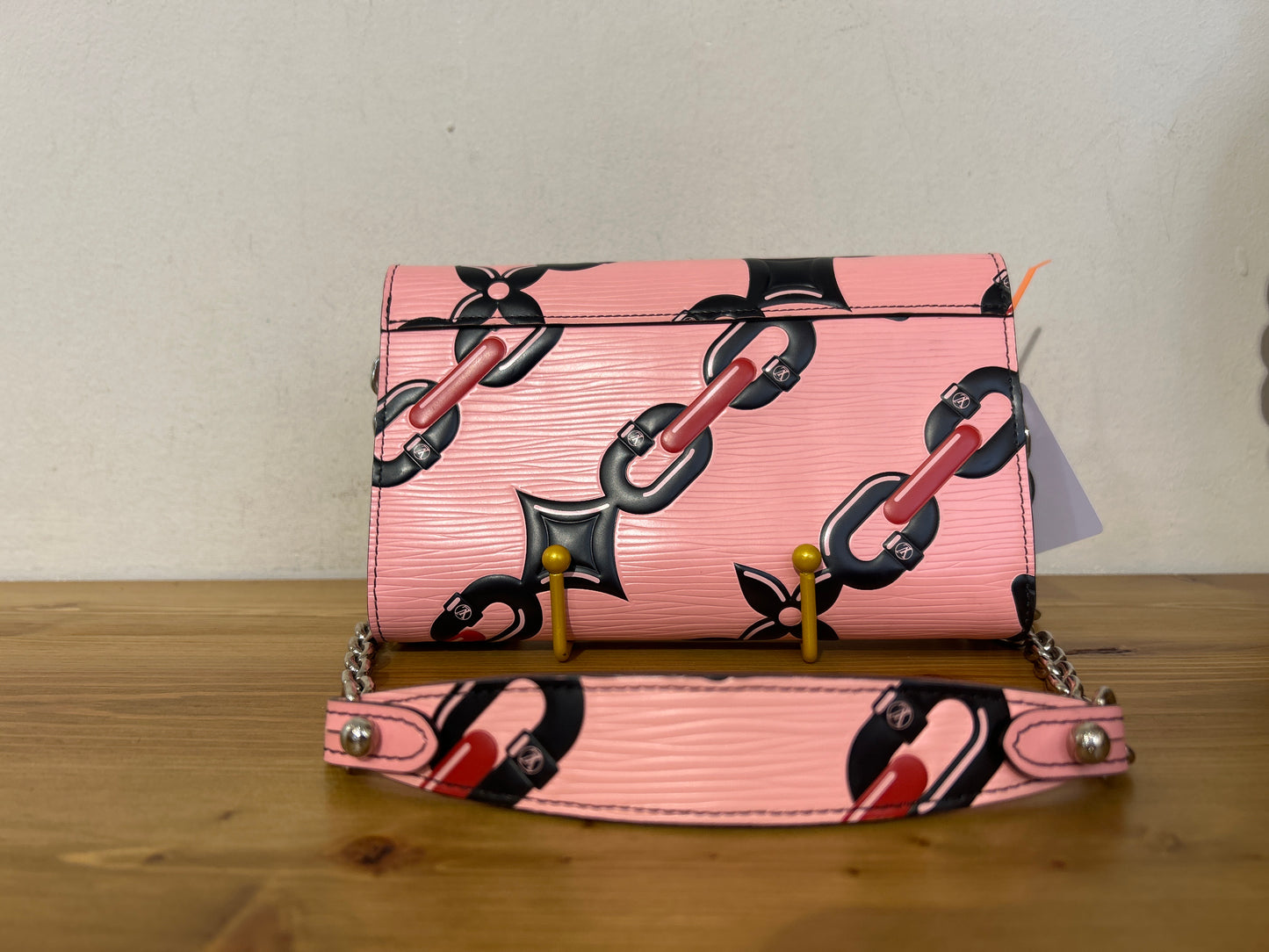 Louis Vuitton Twist Epi LIMITED