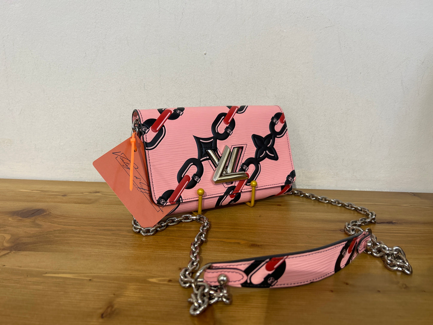 Louis Vuitton Twist Epi LIMITED