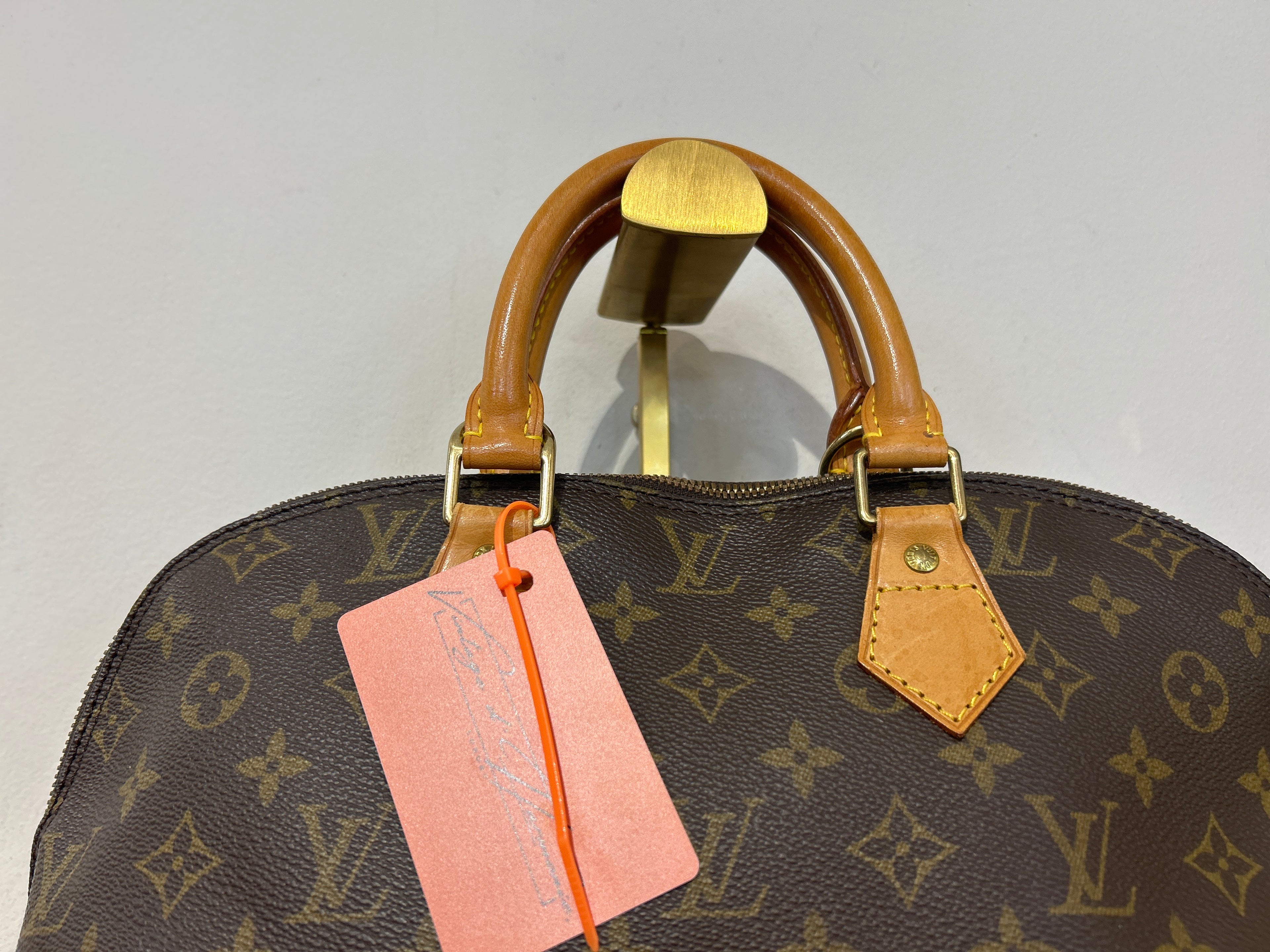 Louis Vuitton Alma