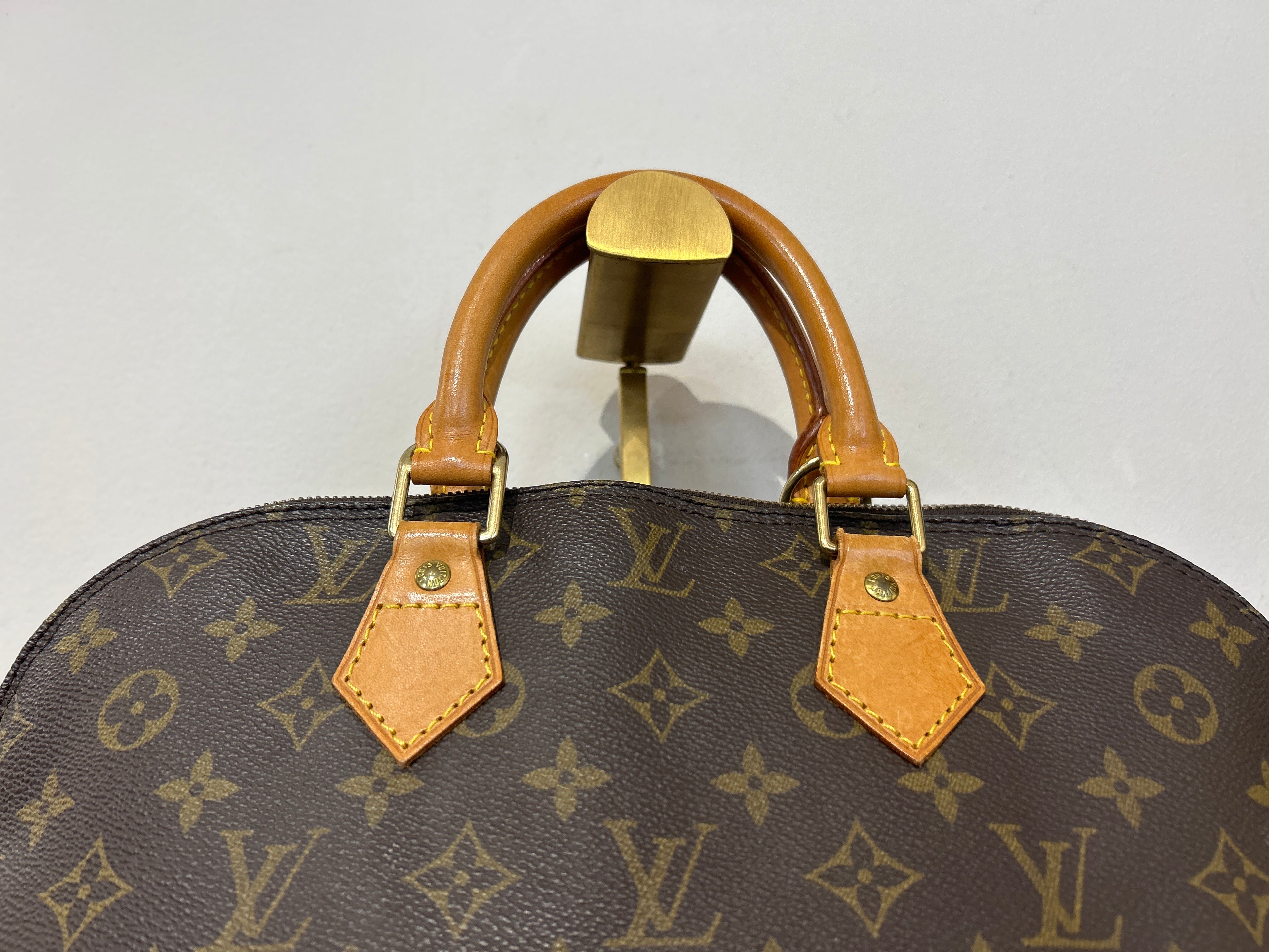 Louis Vuitton Alma