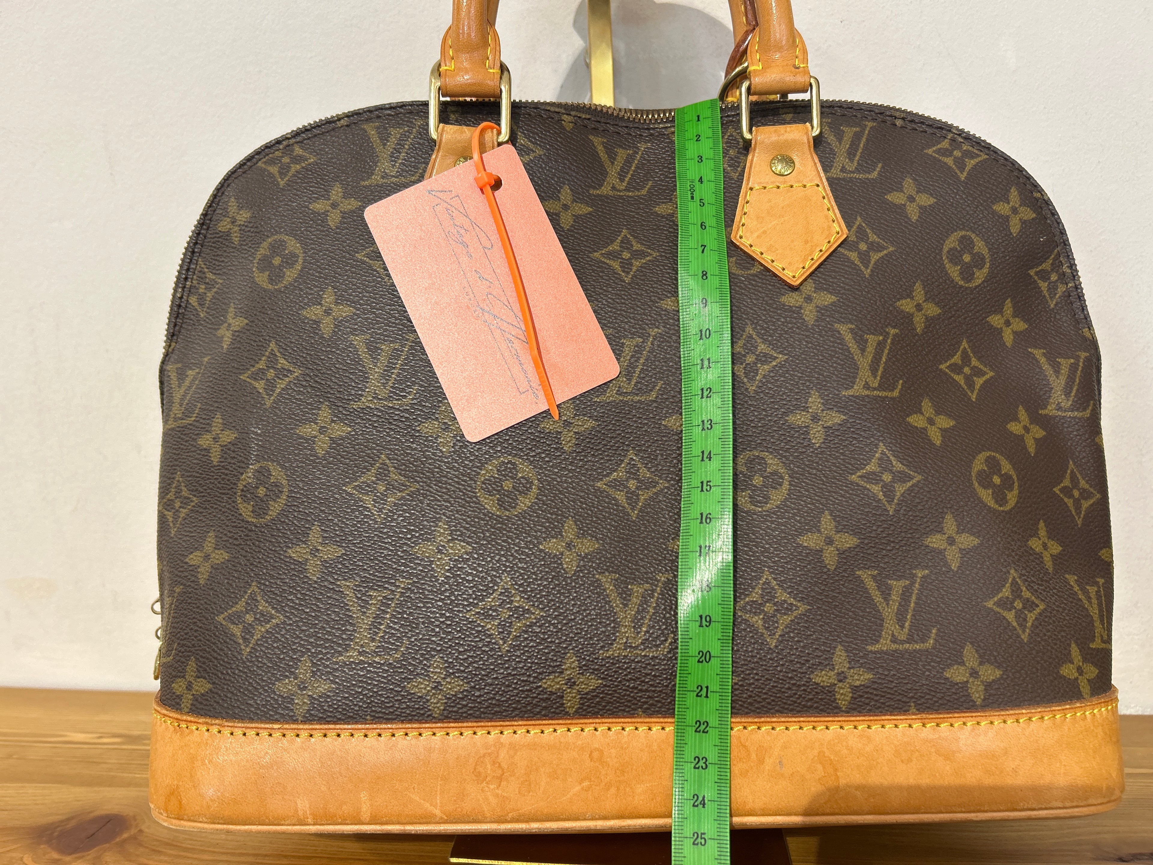 Louis Vuitton Alma