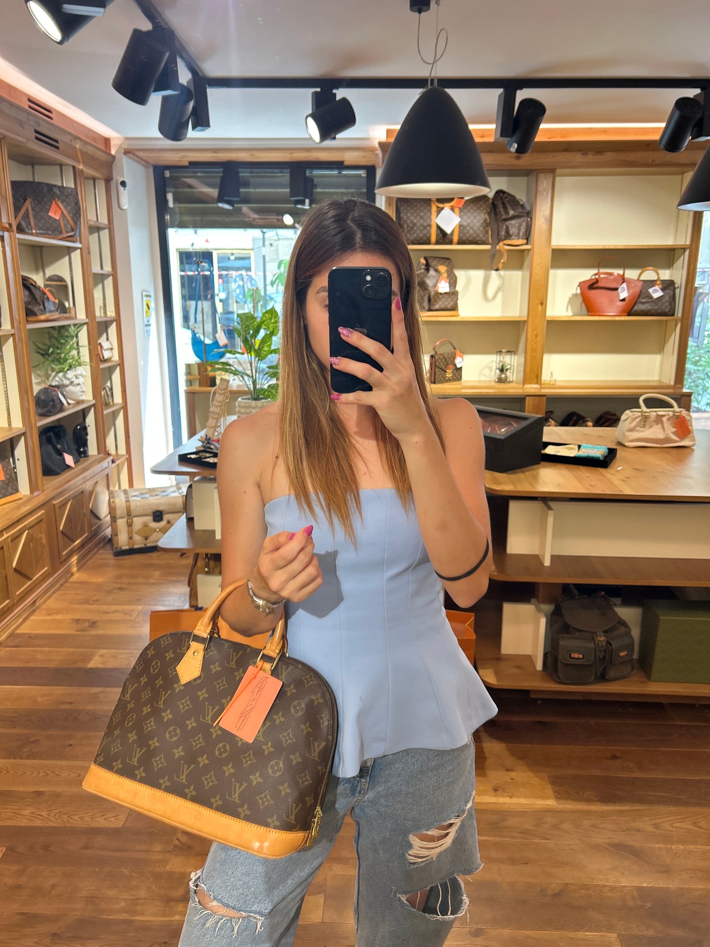 Louis Vuitton Alma