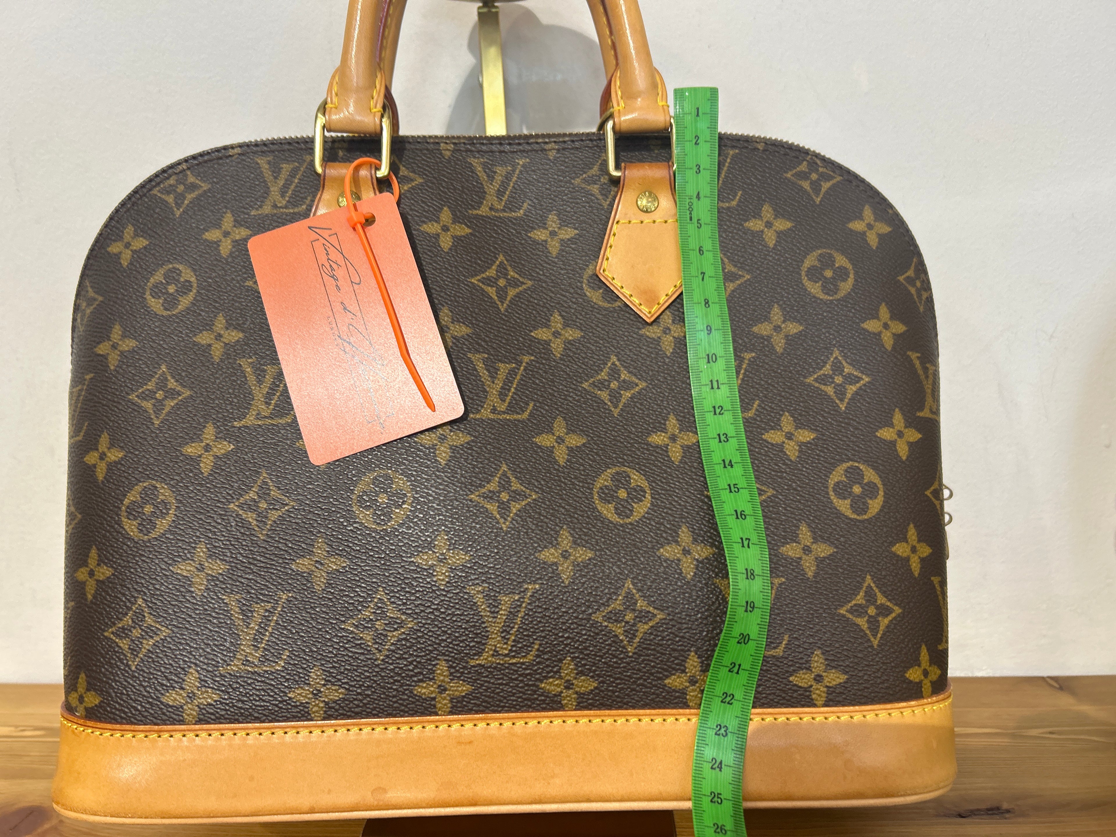 Louis Vuitton Alma