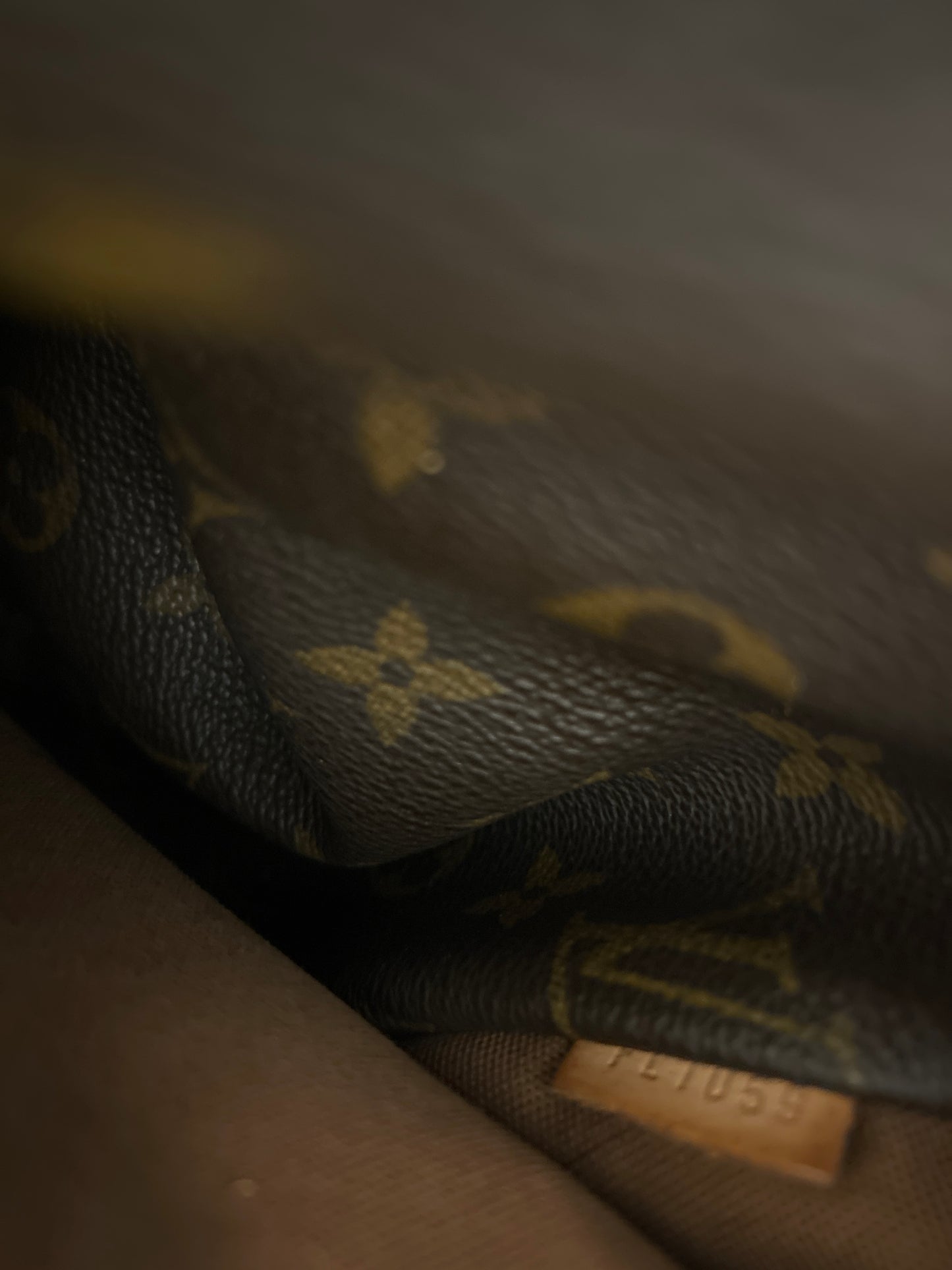Louis Vuitton Totally PM