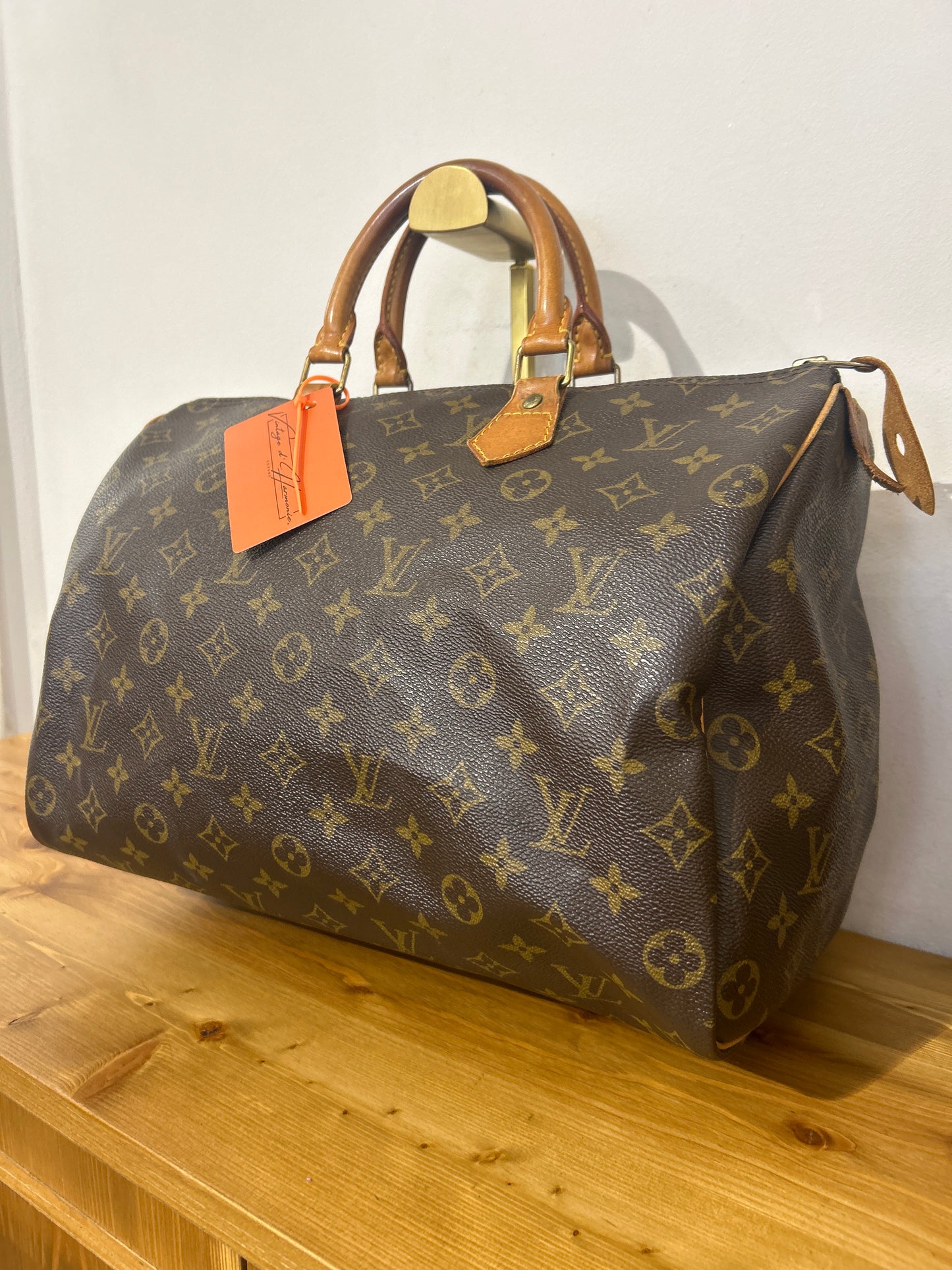 Louis Vuitton Speedy 35