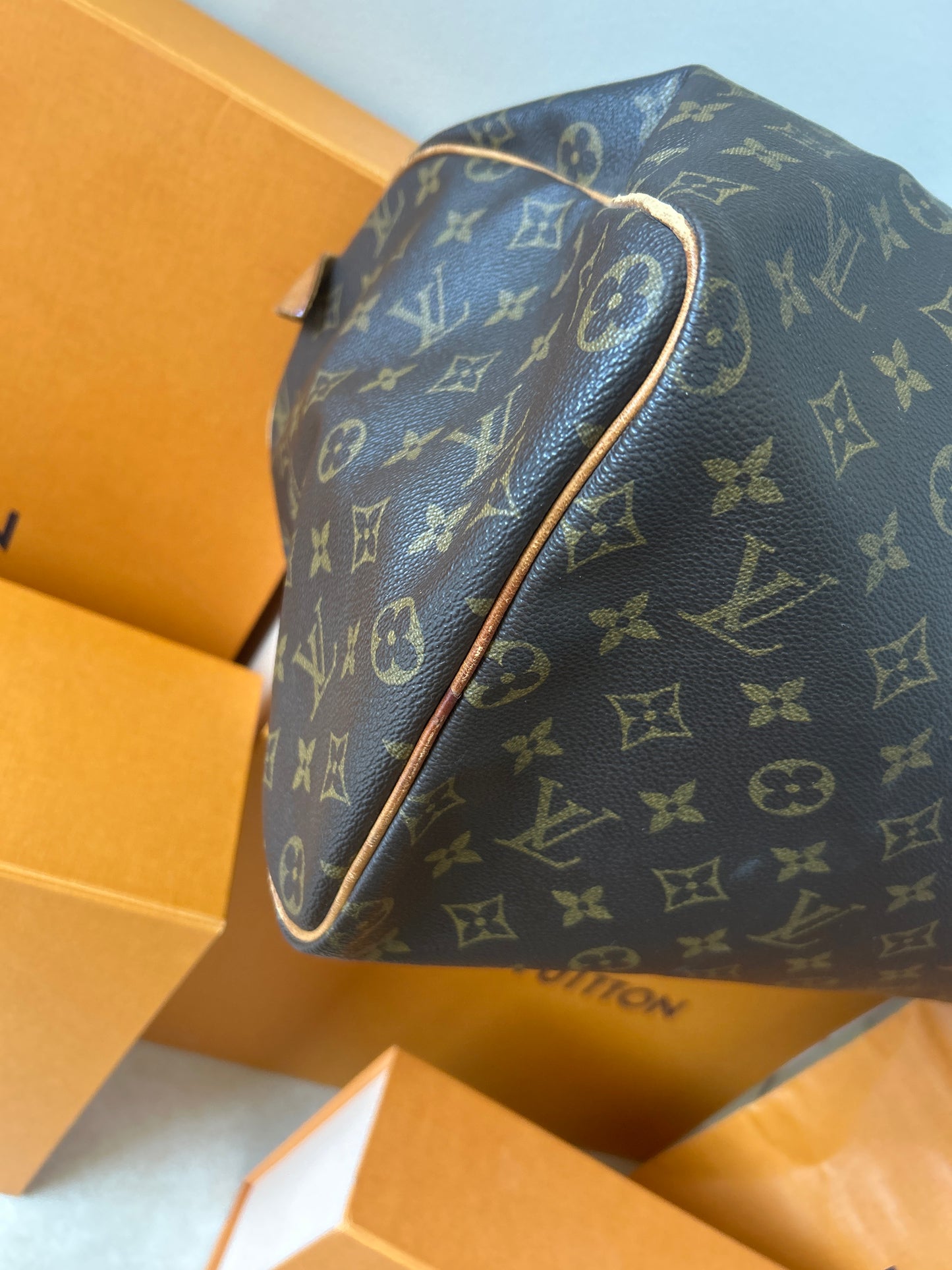 Louis Vuitton Speedy 40