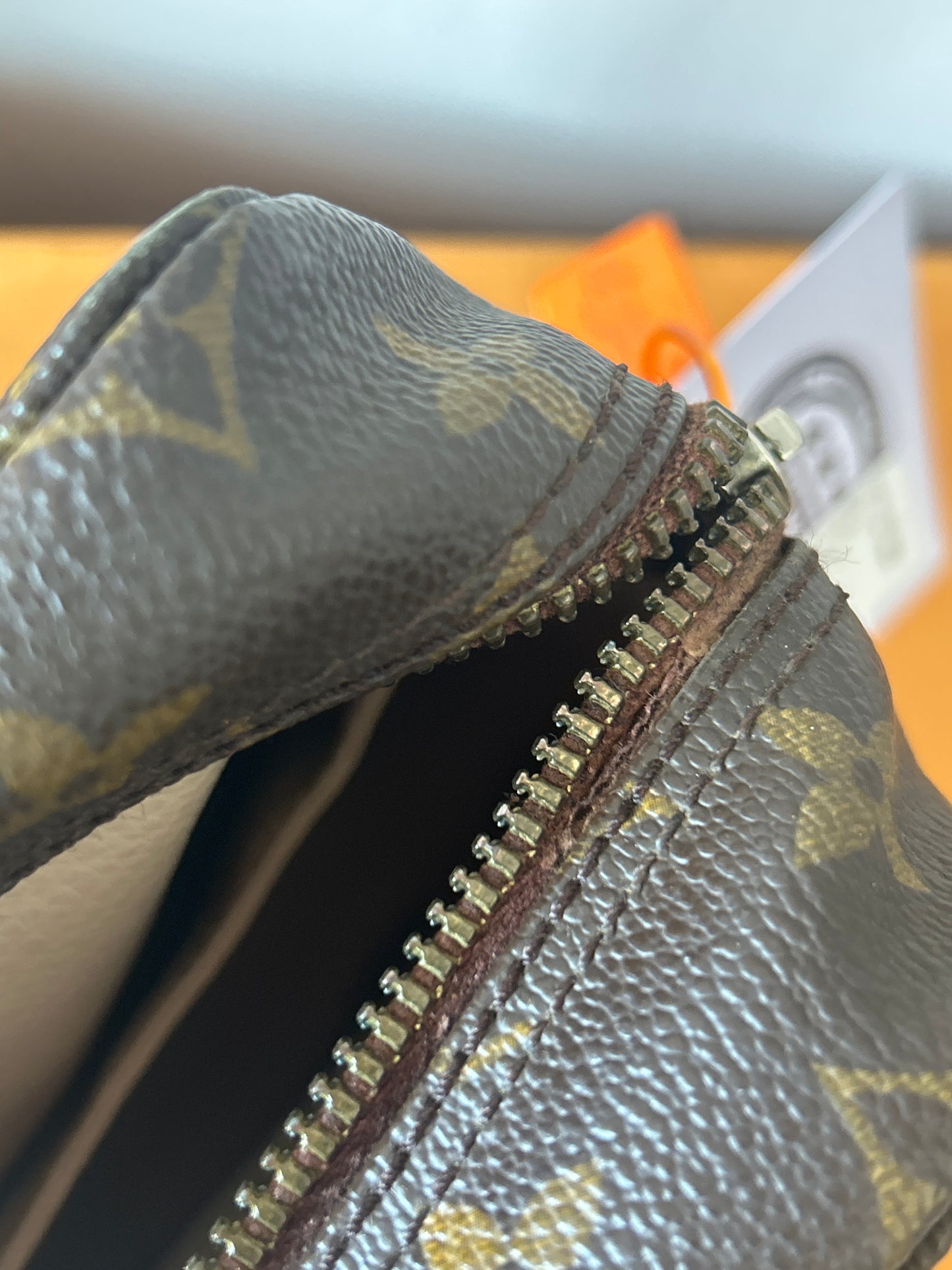 Louis Vuitton Trousse 28