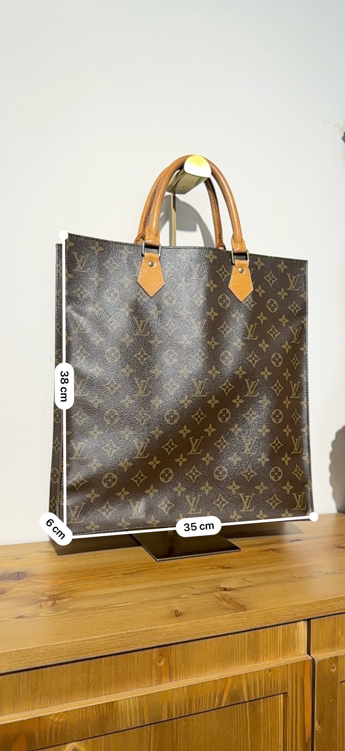 Louis Vuitton Sac Plat Monogram
