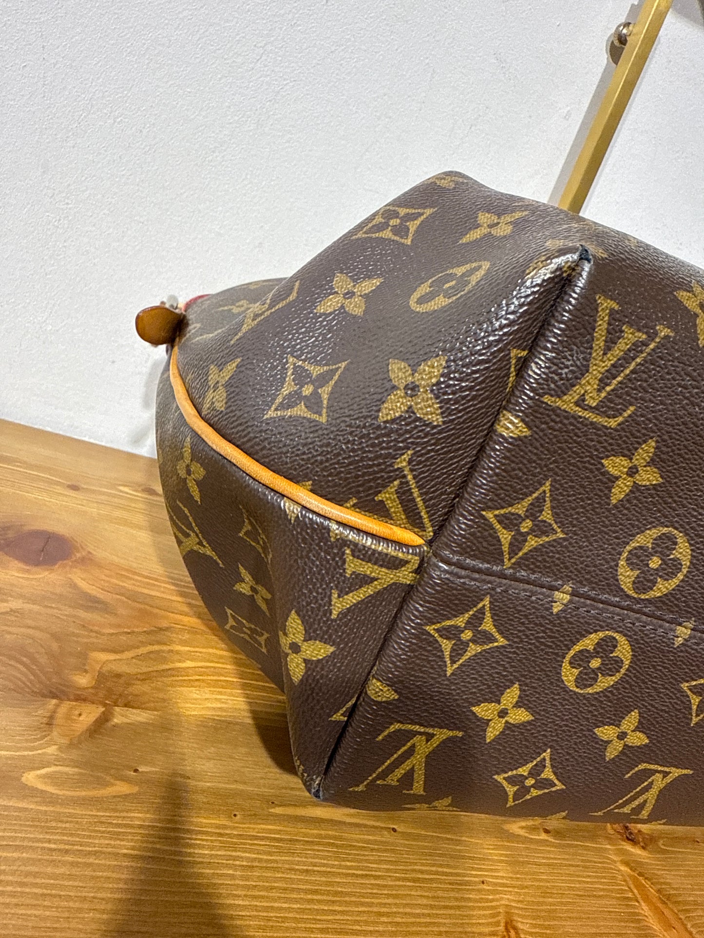 Louis Vuitton Tourenne