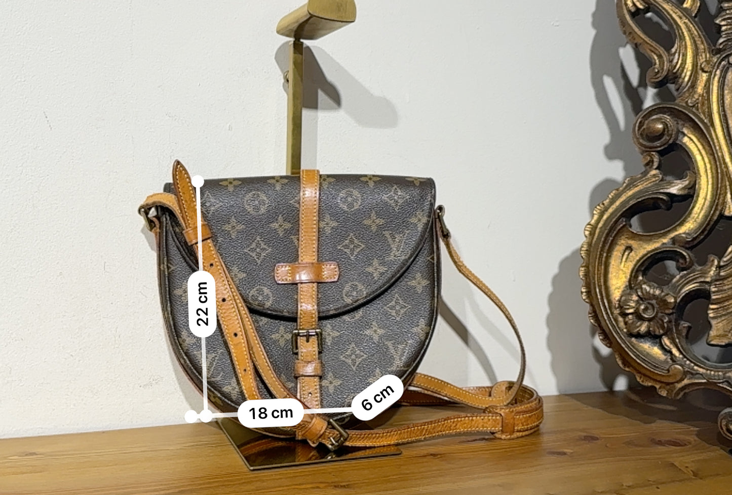 Louis Vuitton Chantilly MM Crossbody
