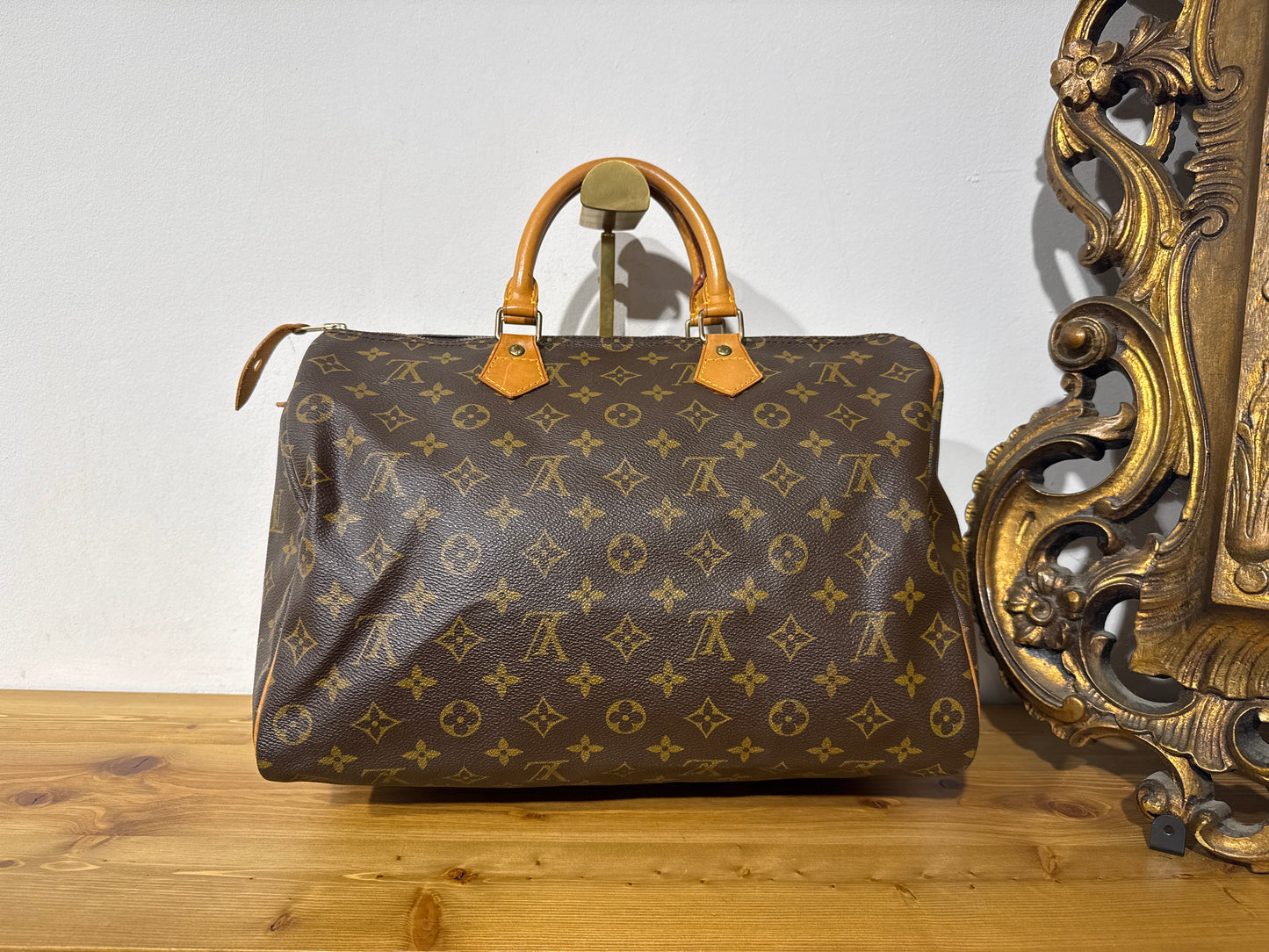 Louis Vuitton Speedy 35