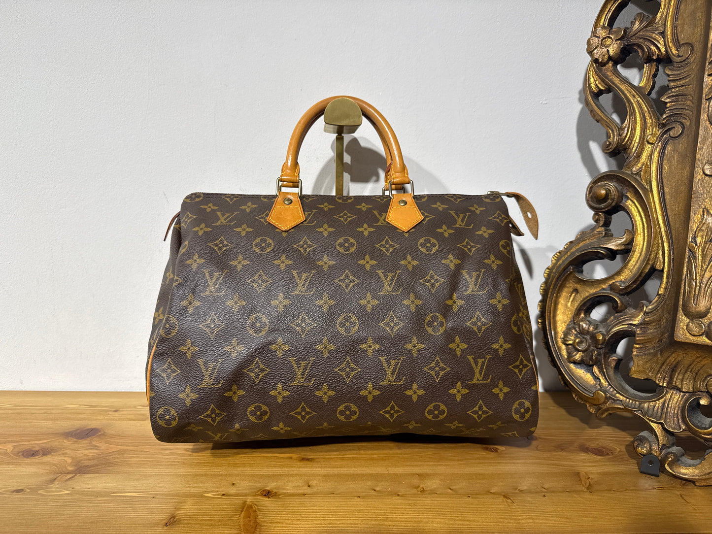 Louis Vuitton Speedy 35