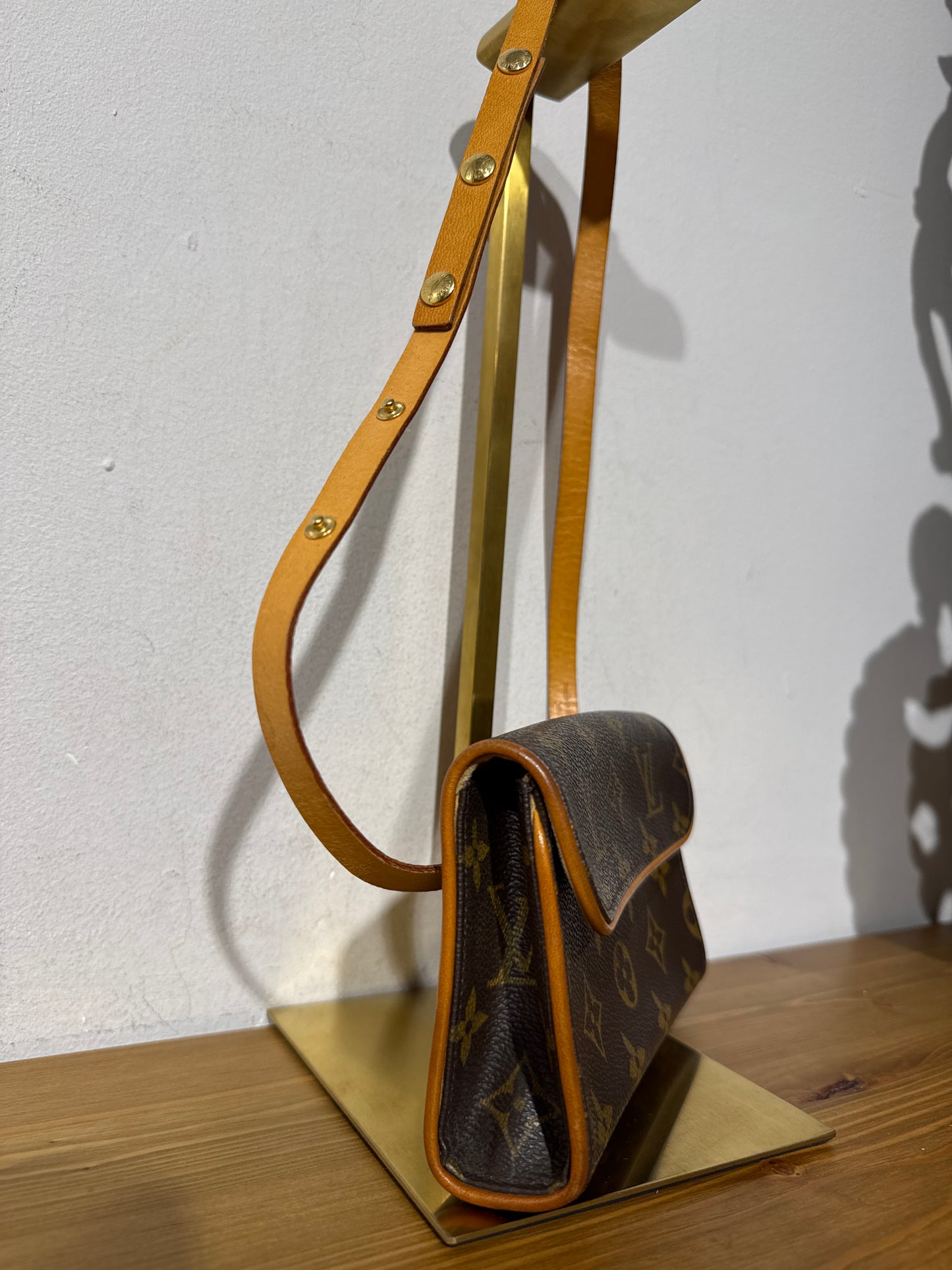 Louis Vuitton Pochette Florentine