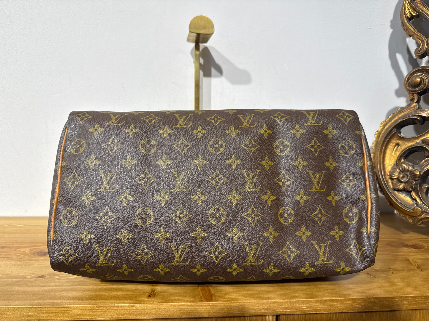 Louis Vuitton Speedy 35