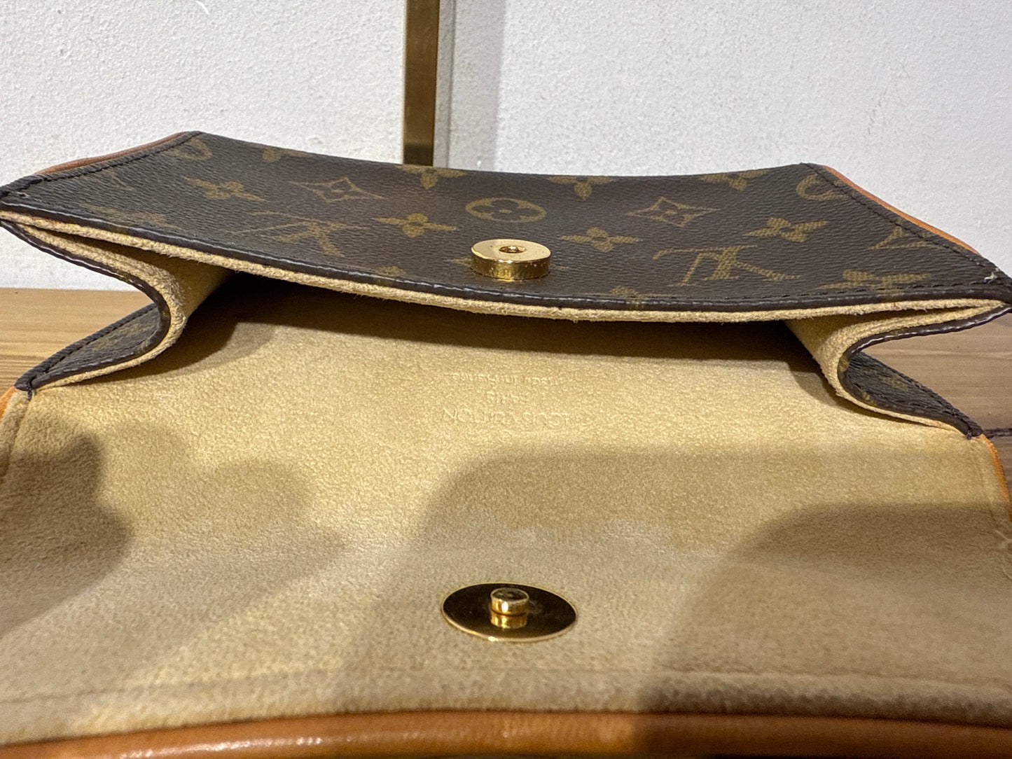 Louis Vuitton Pochette Florentine