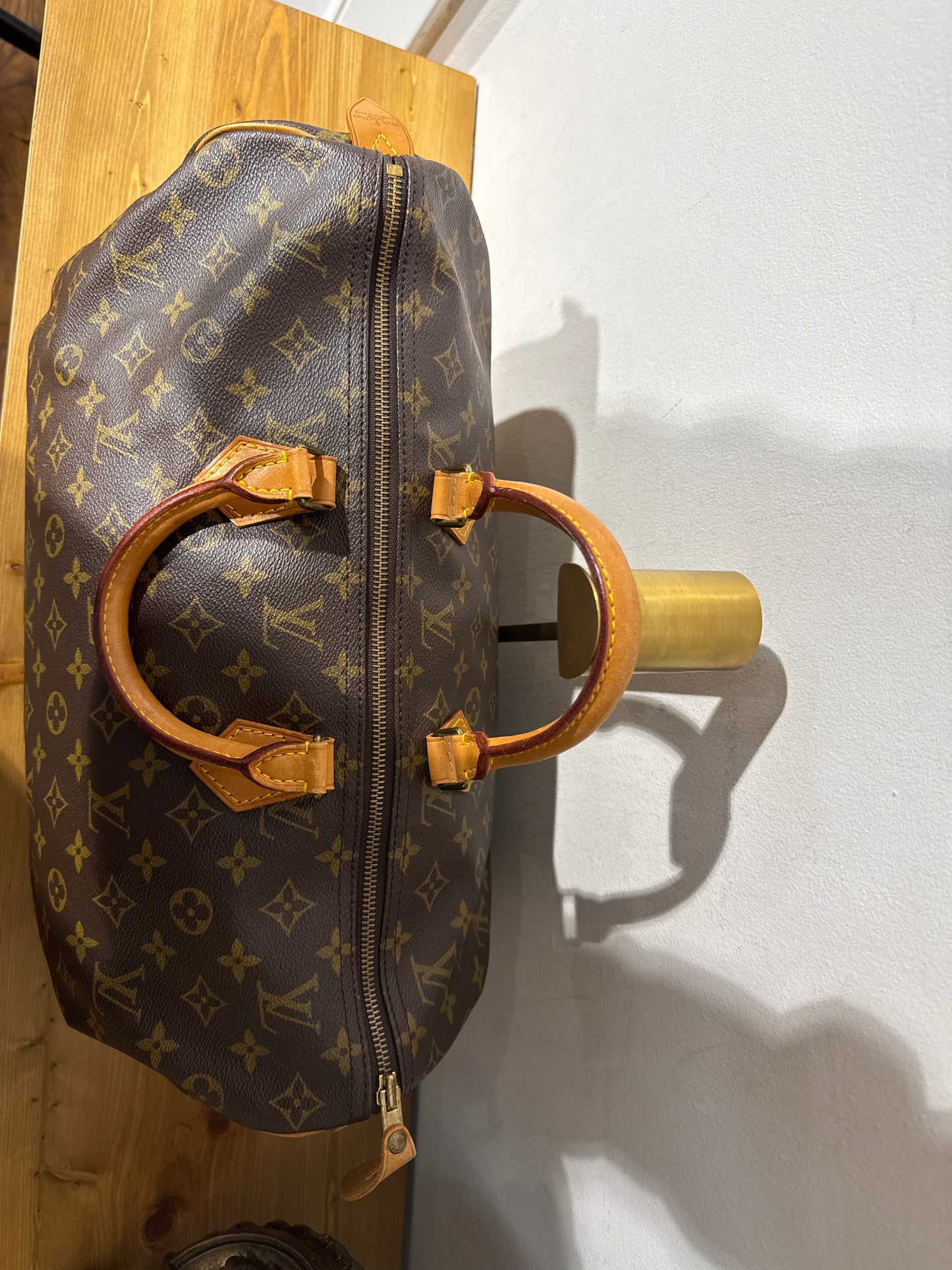 Louis Vuitton Speedy 40 Monogram