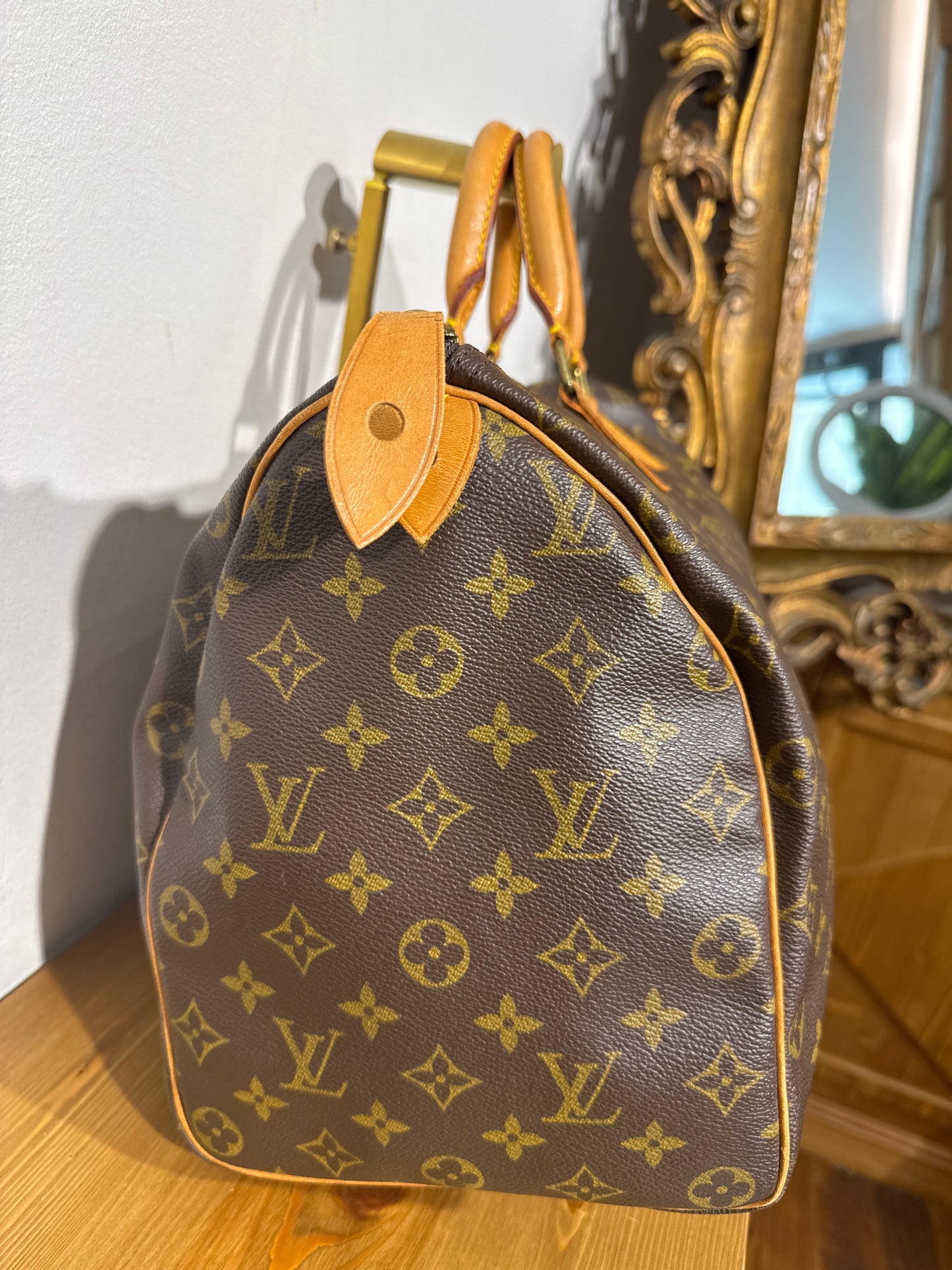 Louis Vuitton Speedy 40 Monogram