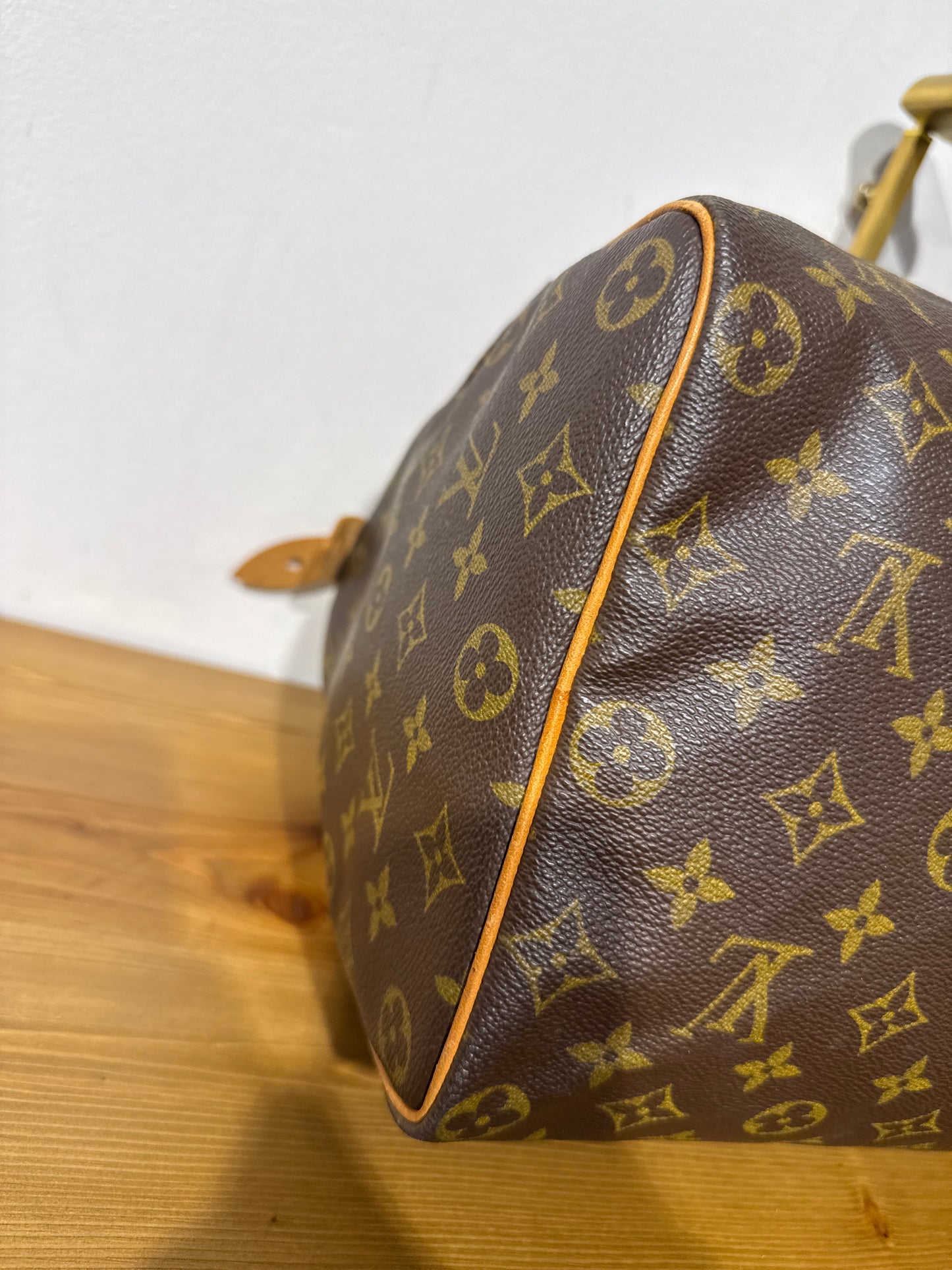 Louis Vuitton Speedy 40 Monogram