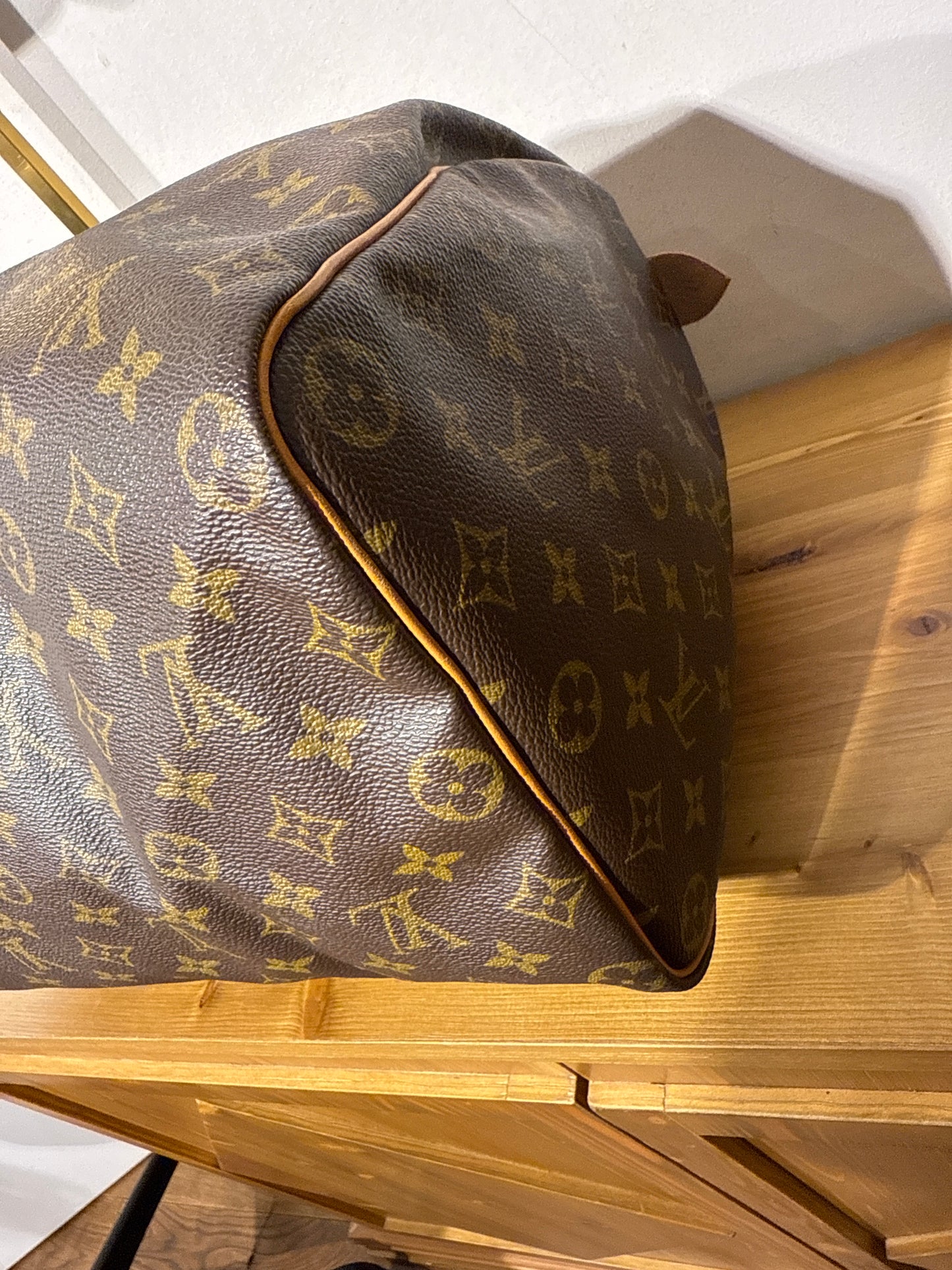 Louis Vuitton Speedy 40 Monogram