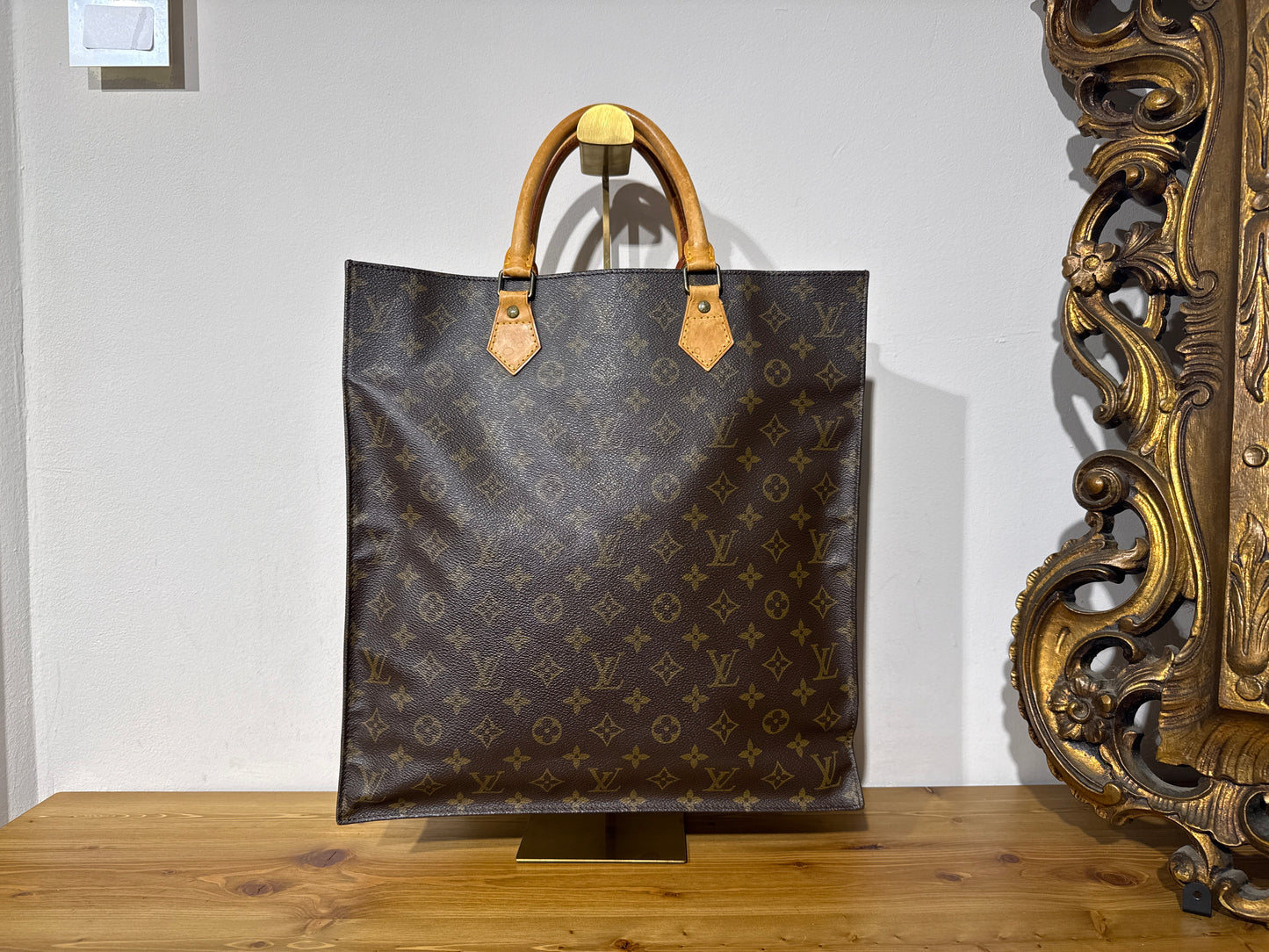 Louis Vuitton Sac Plat Monogram