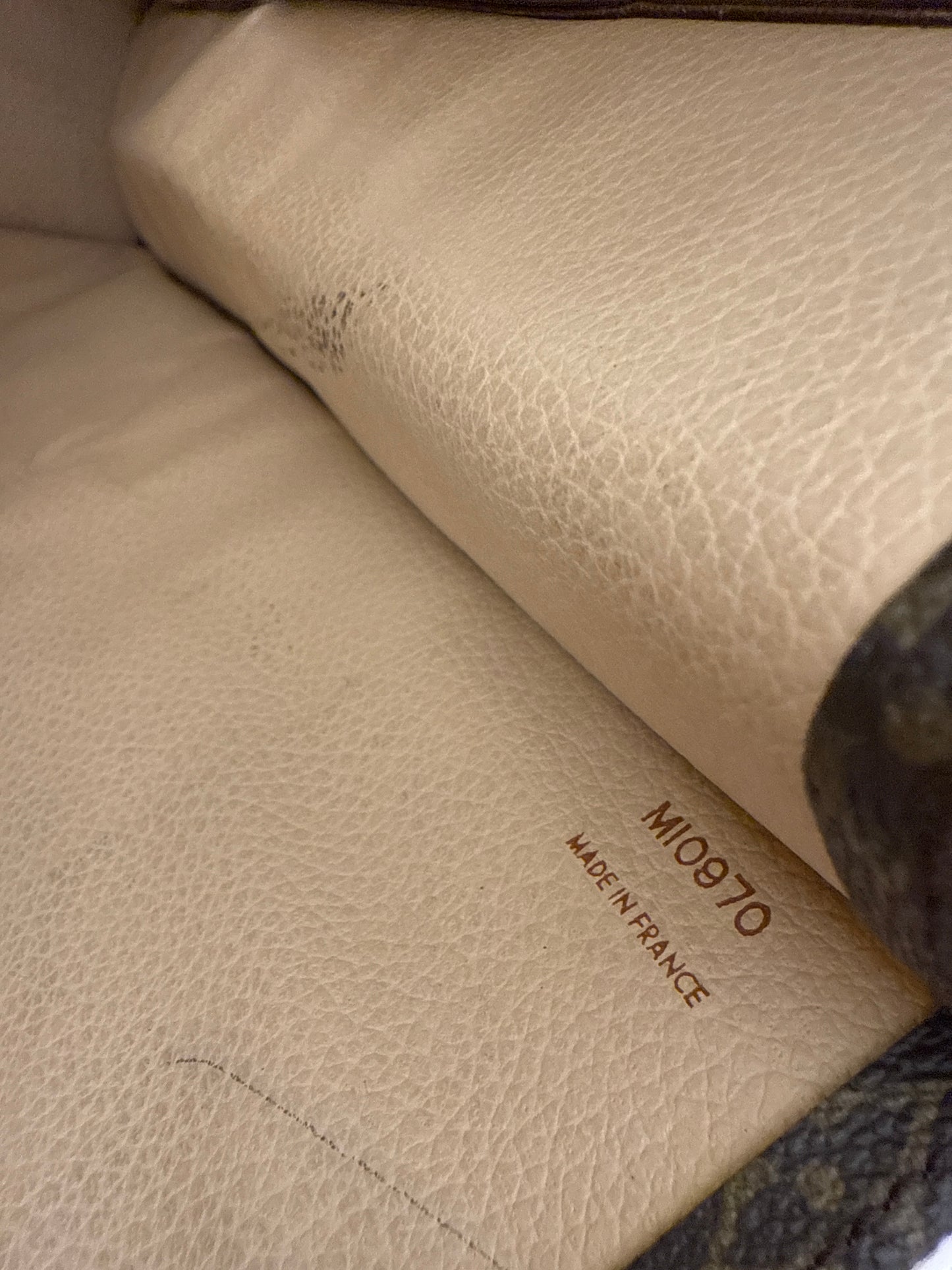Louis Vuitton Sac Plat Monogram