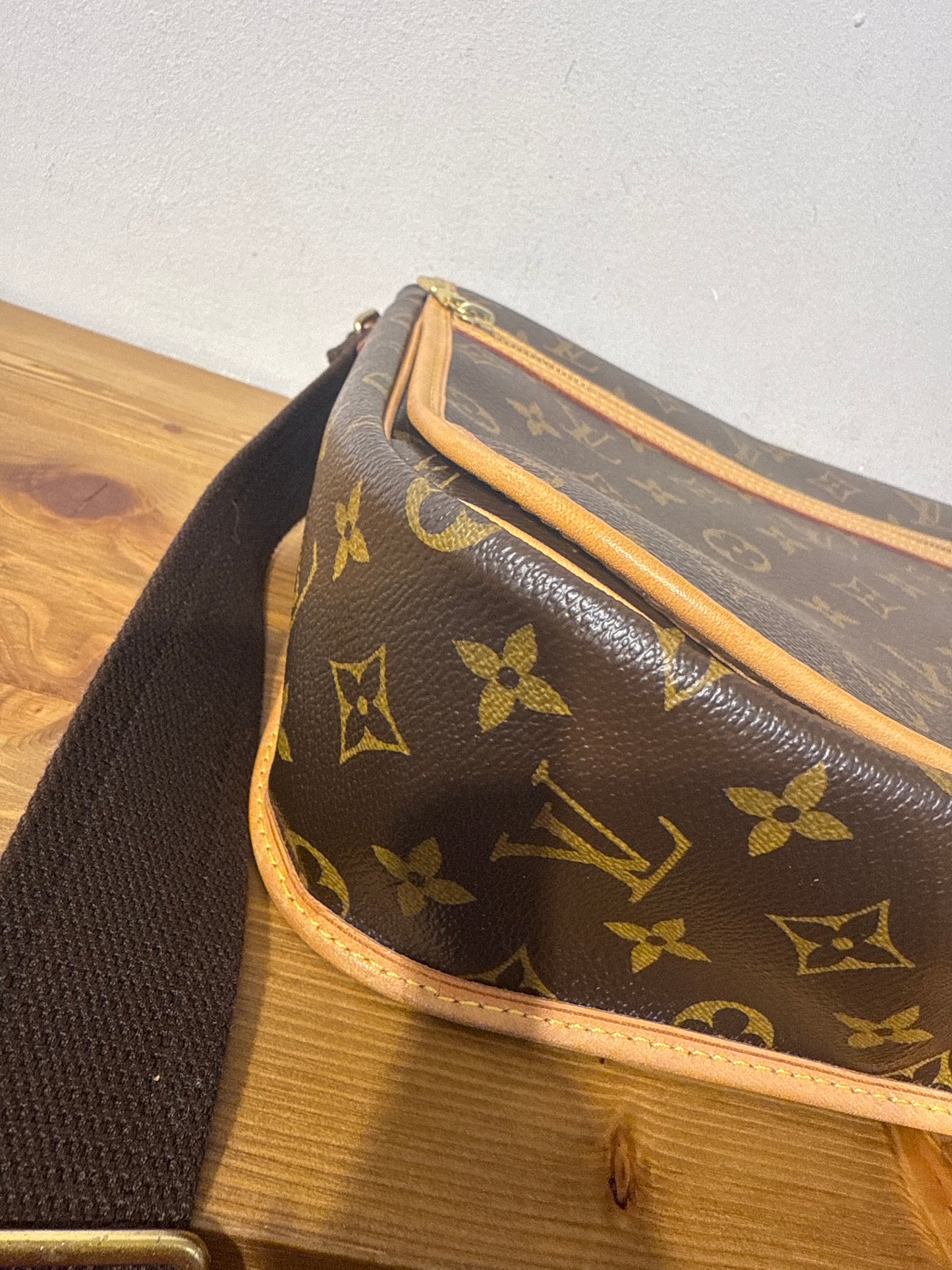 Louis Vuitton Bosphore Monogram