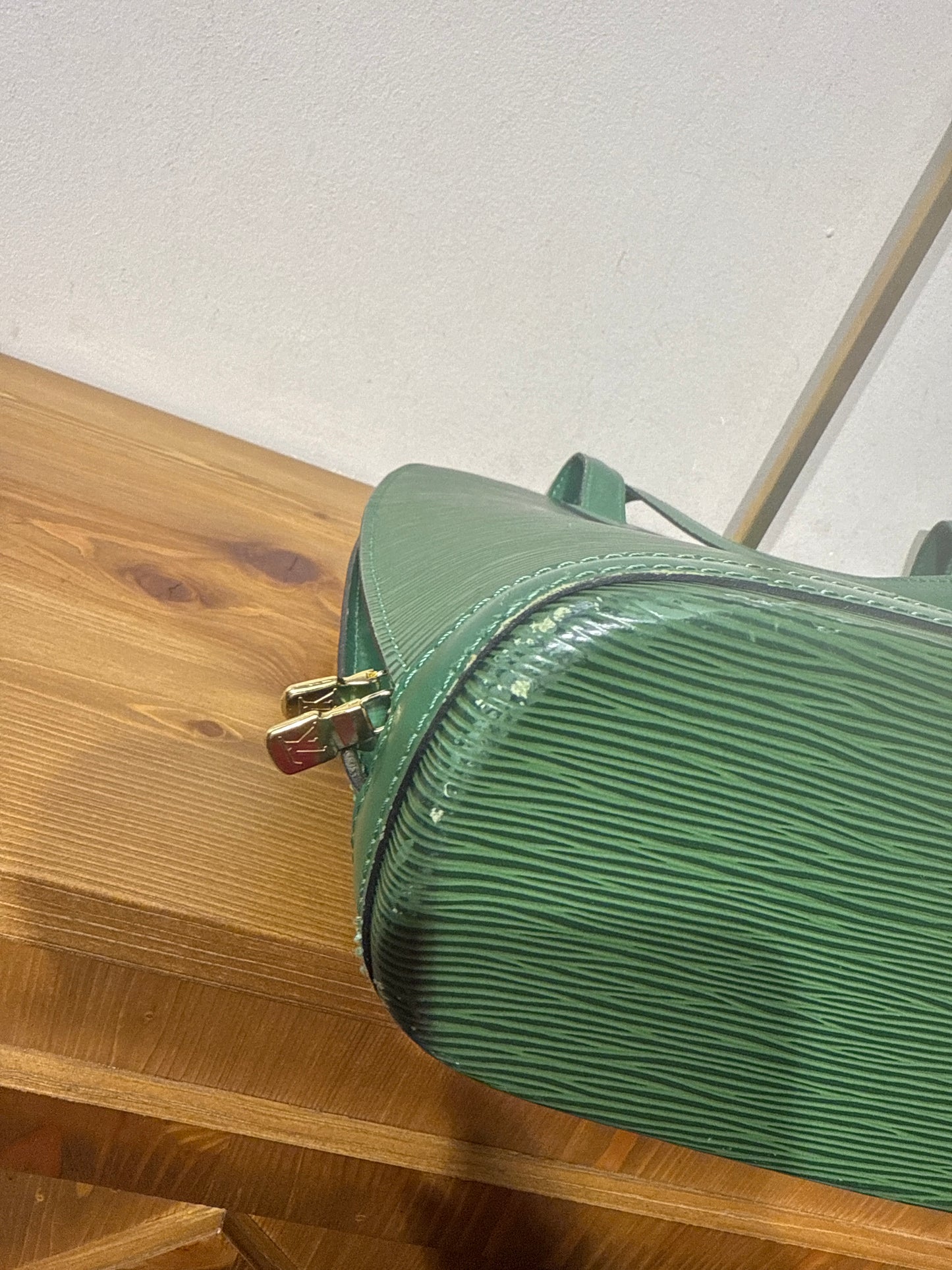 Louis Vuitton Borneo Epi Green