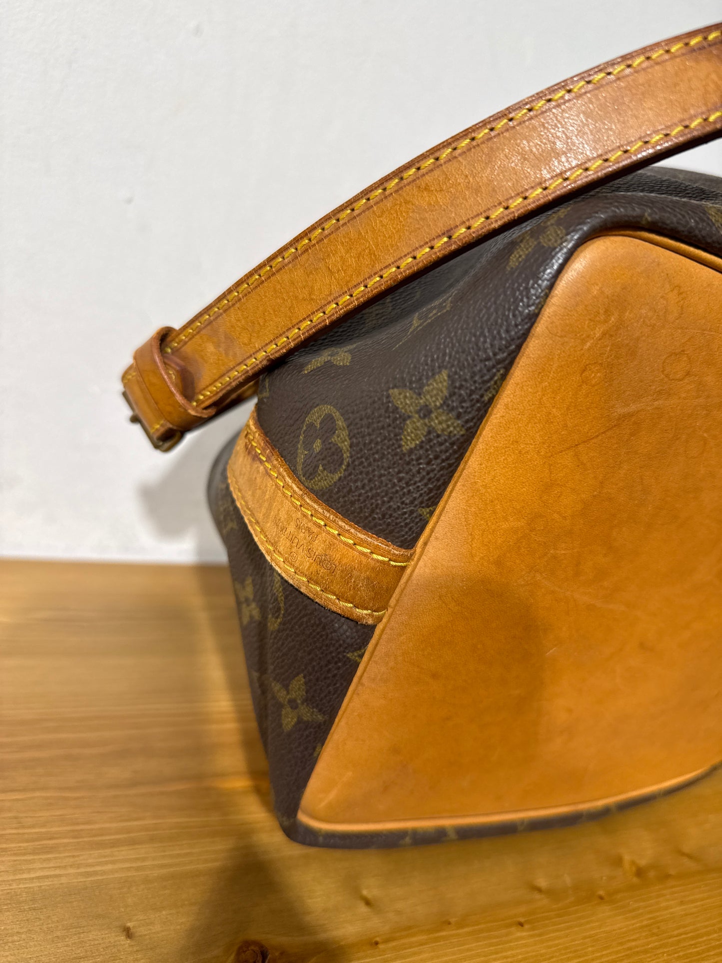 Louis Vuitton Petit Noe Monogram