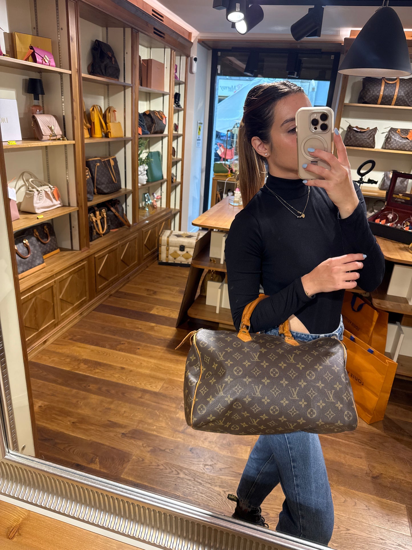 Louis Vuitton Speedy 35 Monogram