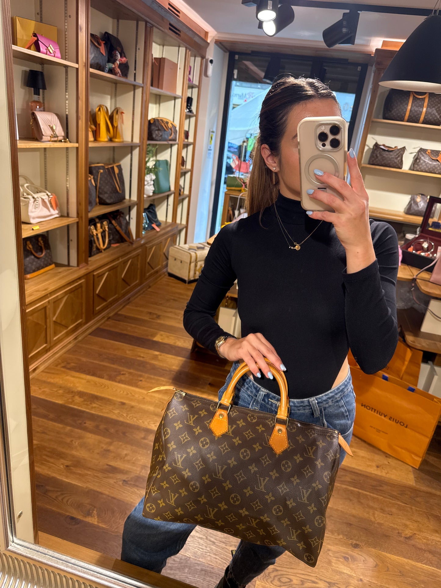 Louis Vuitton Speedy 35 Monogram