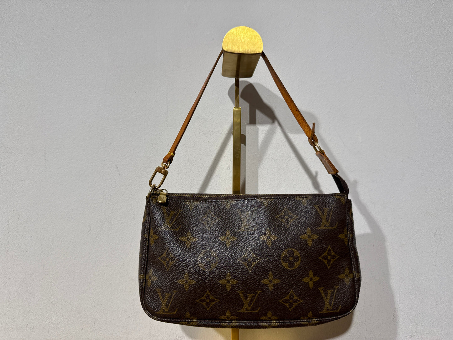 Louis Vuitton Pochette Monogram