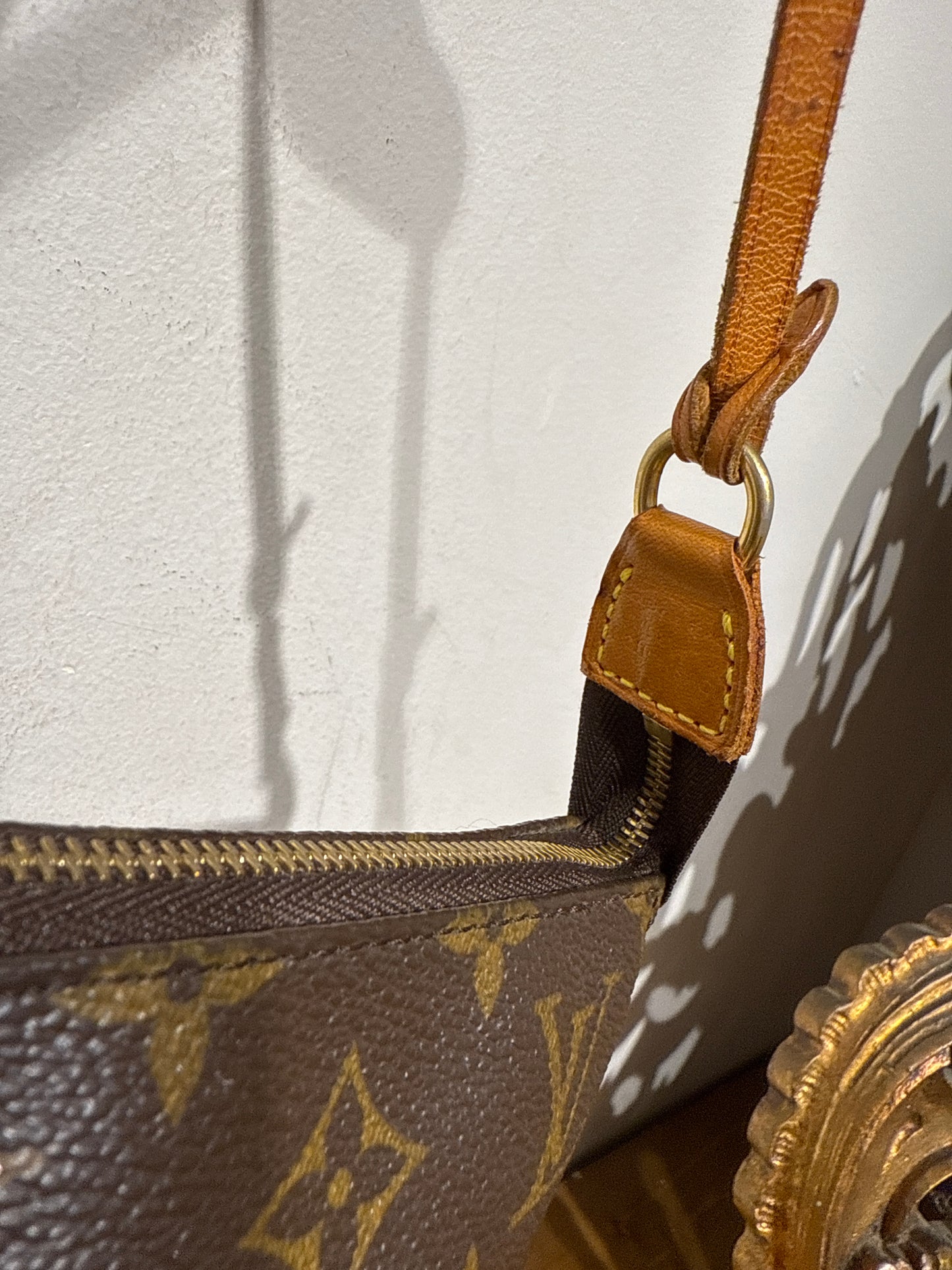 Louis Vuitton Pochette Monogram
