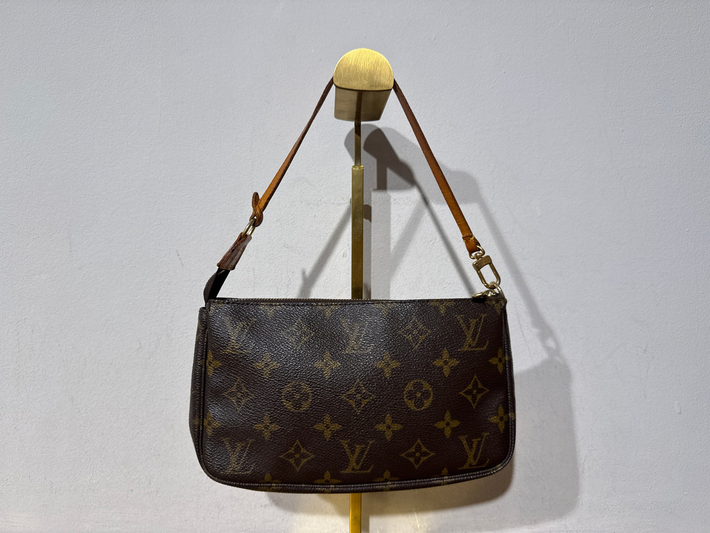 Louis Vuitton Pochette Monogram