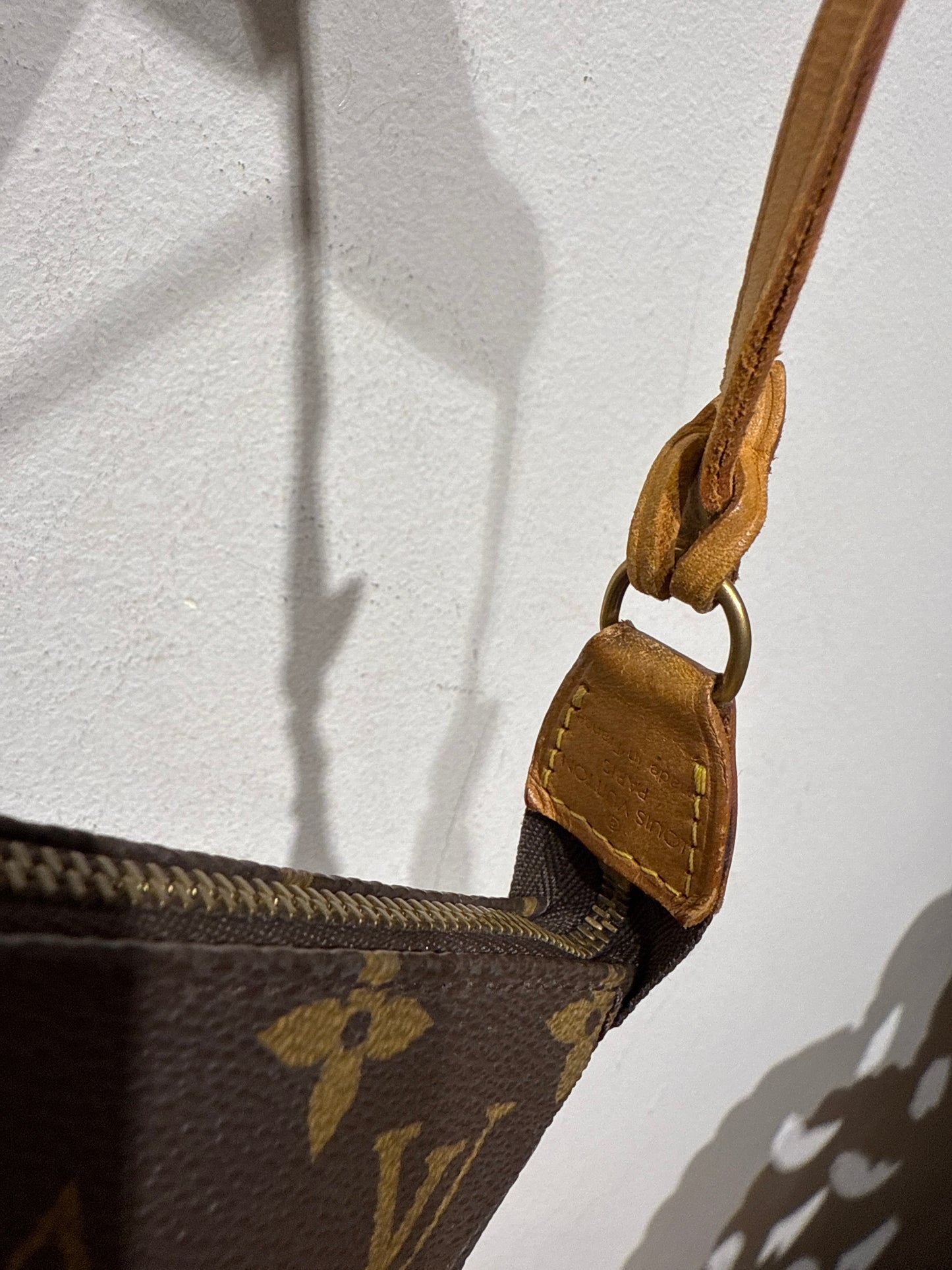 Louis Vuitton Pochette Monogram