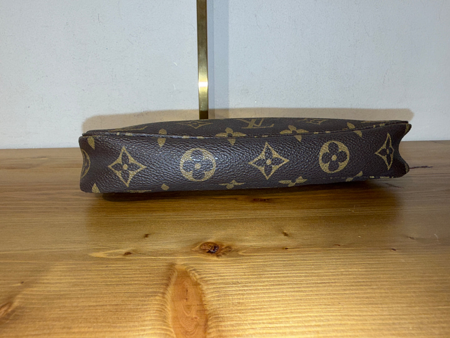 Louis Vuitton Pochette Monogram