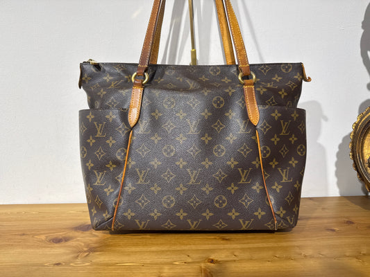Louis Vuitton Totally MM